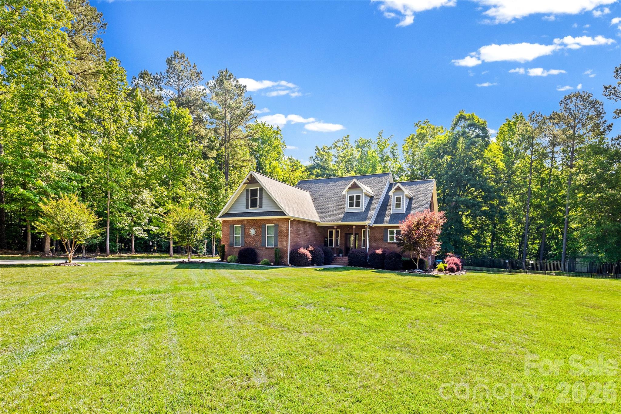 790 Brandon Road — Clover