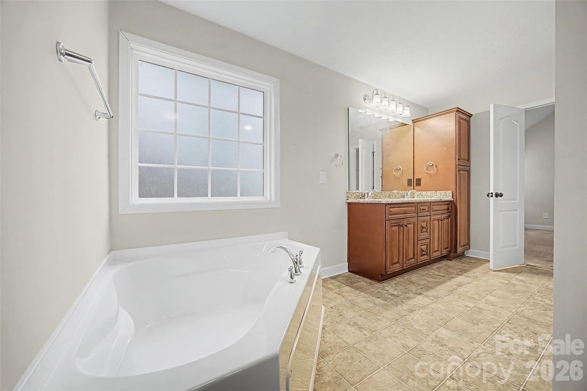 786 Tirzah Road — York