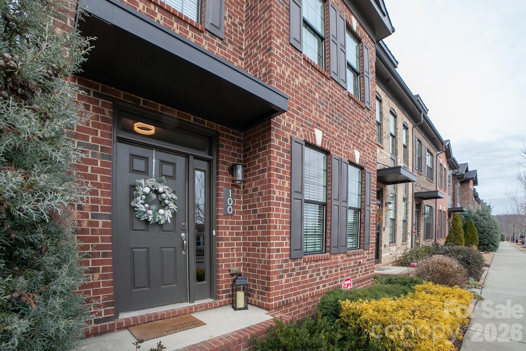 100 Linestowe Drive — Belmont