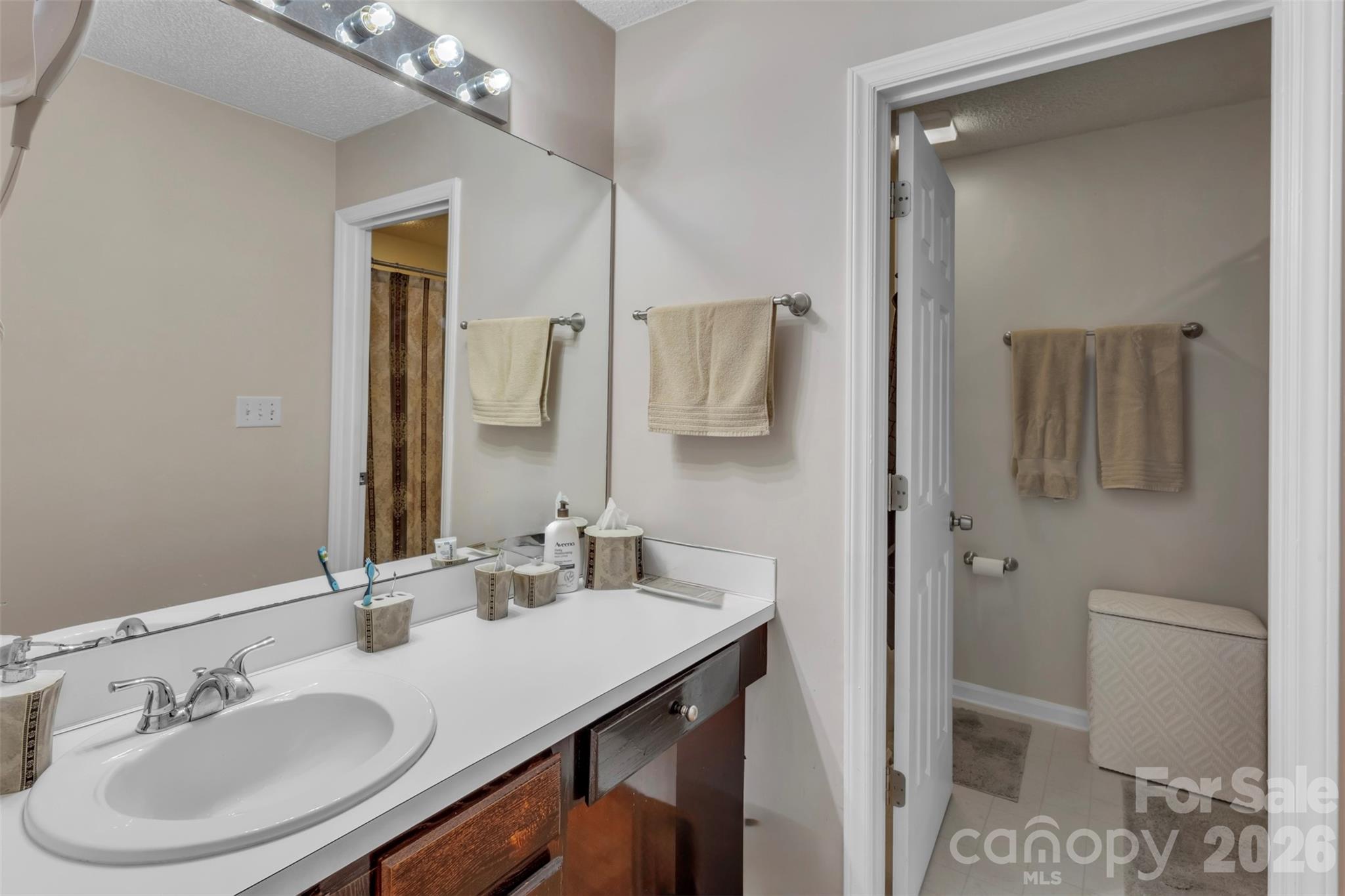 5839 Harris Grove Lane — Charlotte