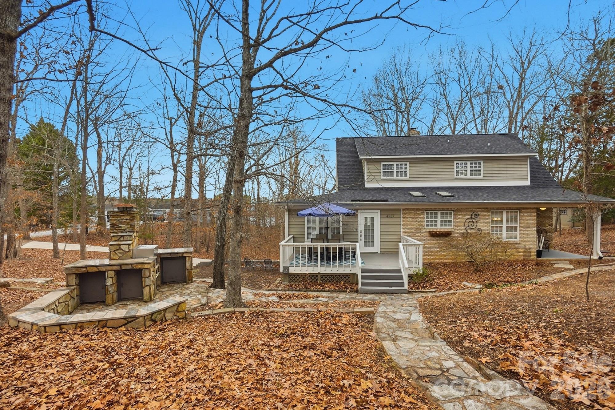 4737 Betty Davis Drive — York