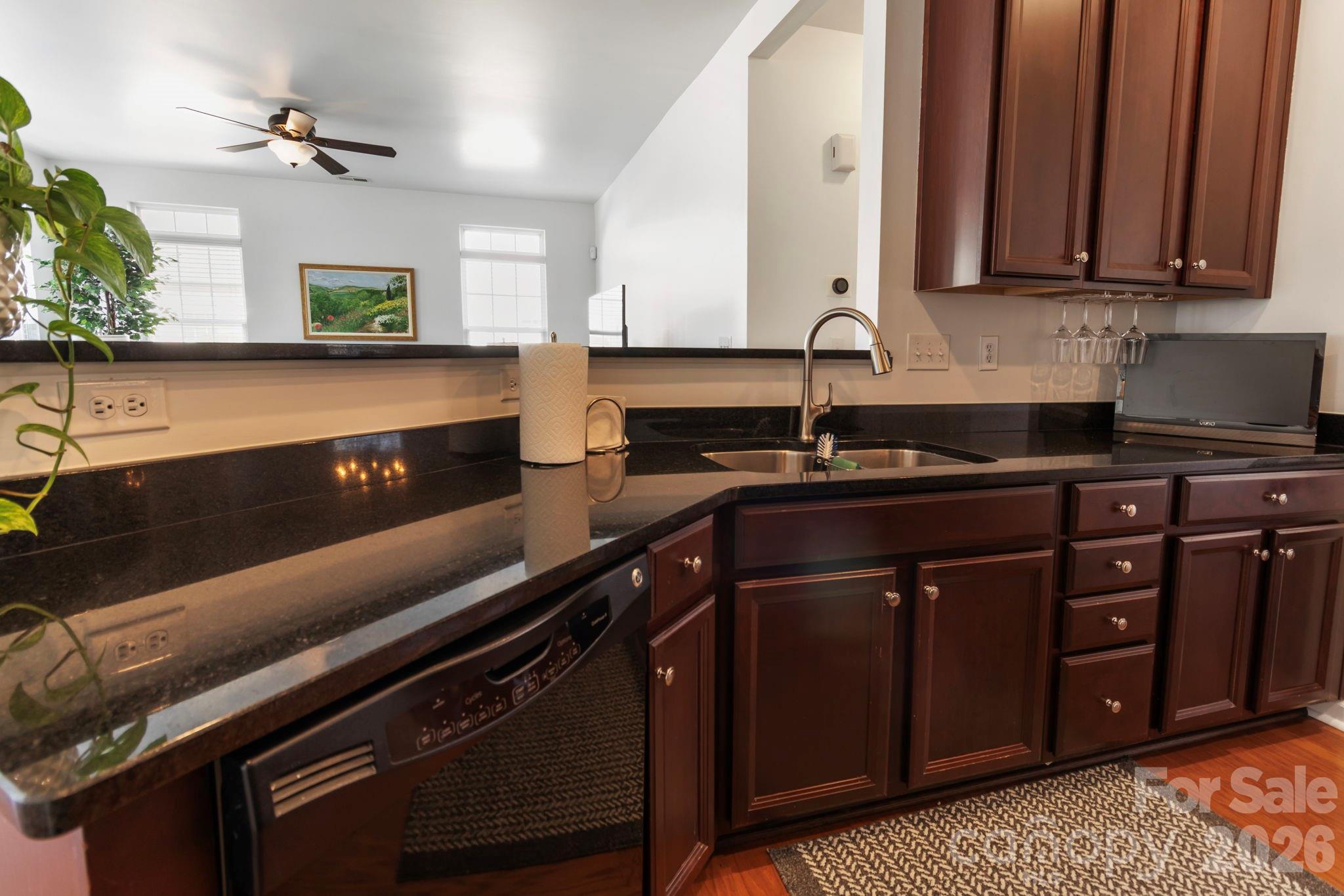 2318 Whitford Lane — Charlotte