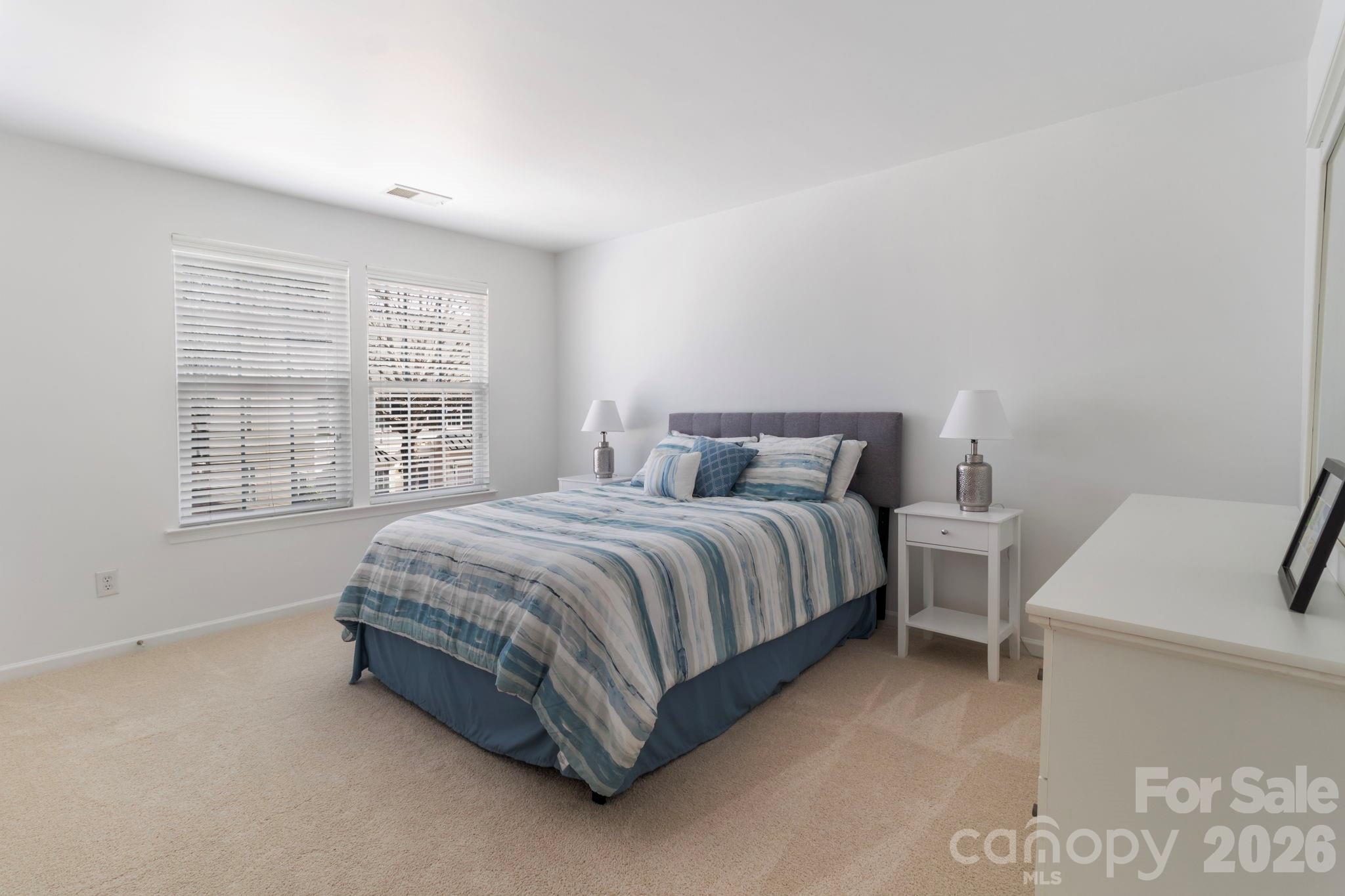 2318 Whitford Lane — Charlotte