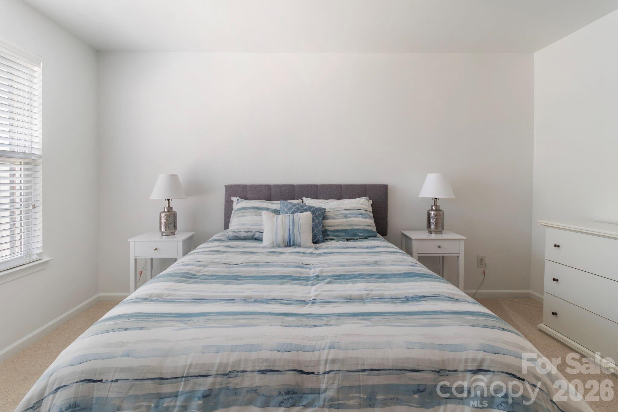 2318 Whitford Lane — Charlotte