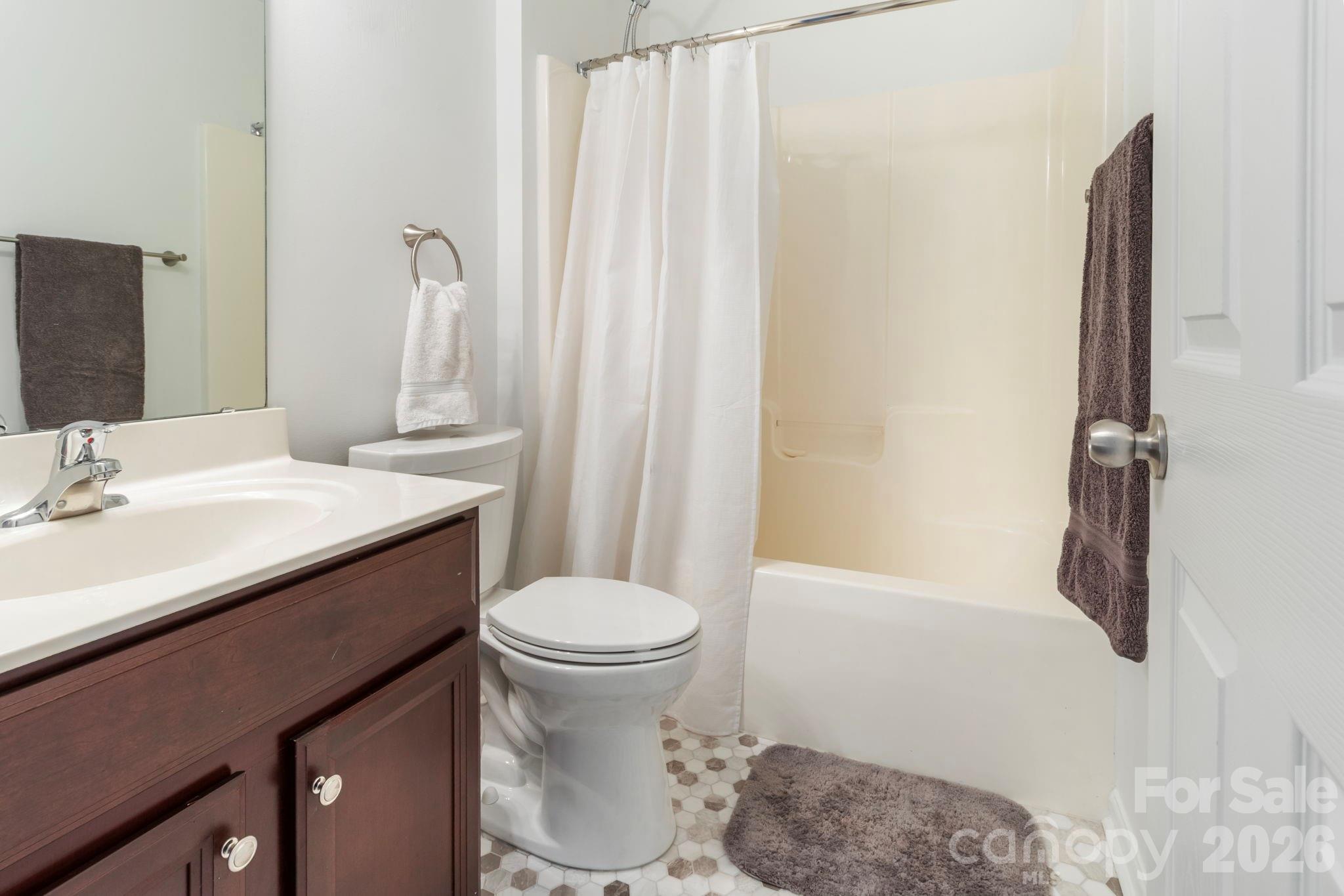 2318 Whitford Lane — Charlotte