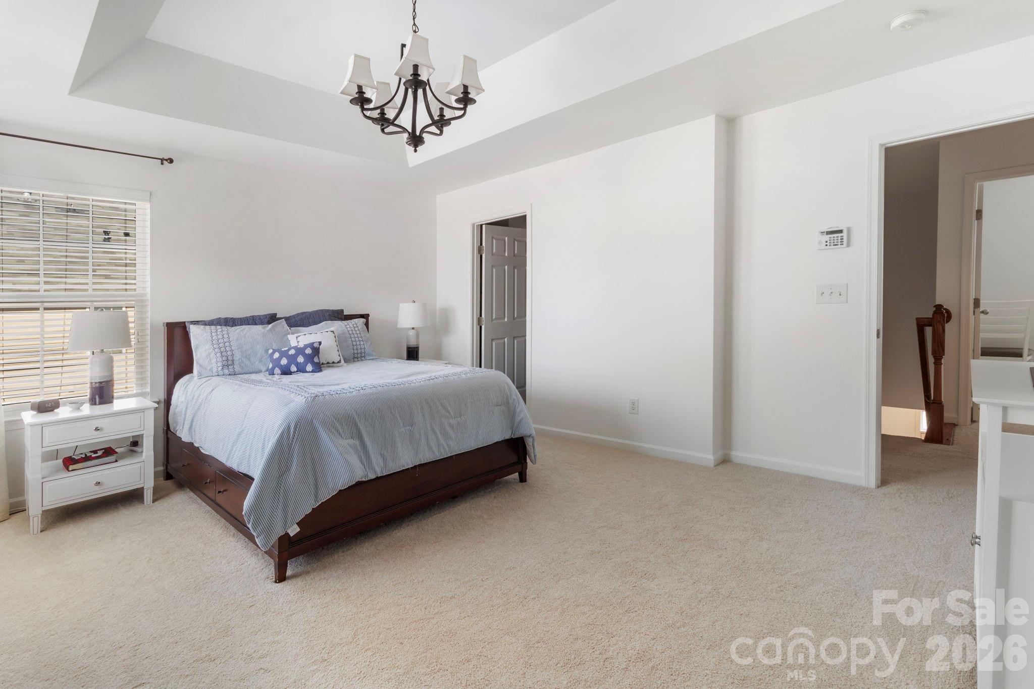 2318 Whitford Lane — Charlotte