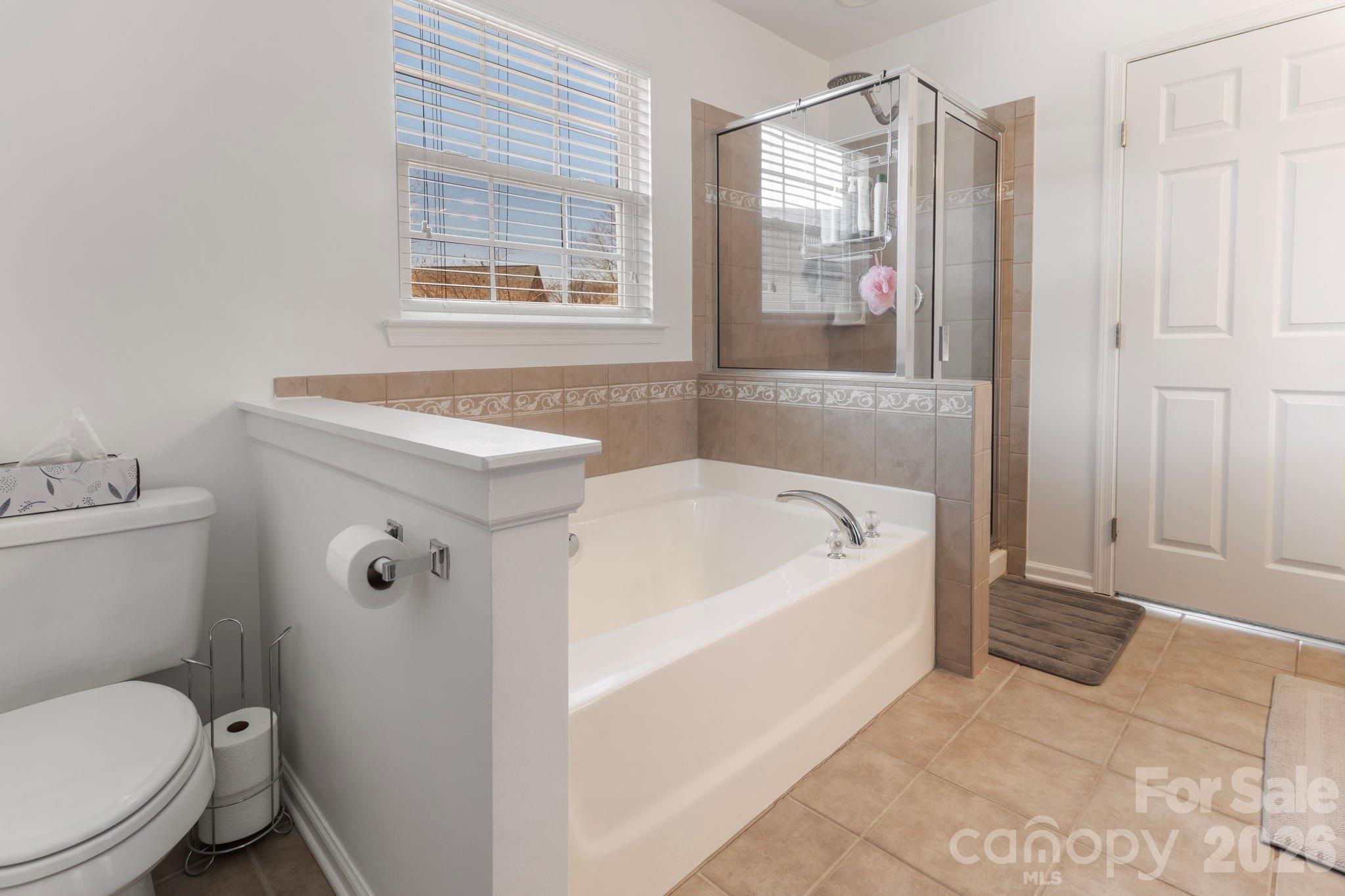 2318 Whitford Lane — Charlotte