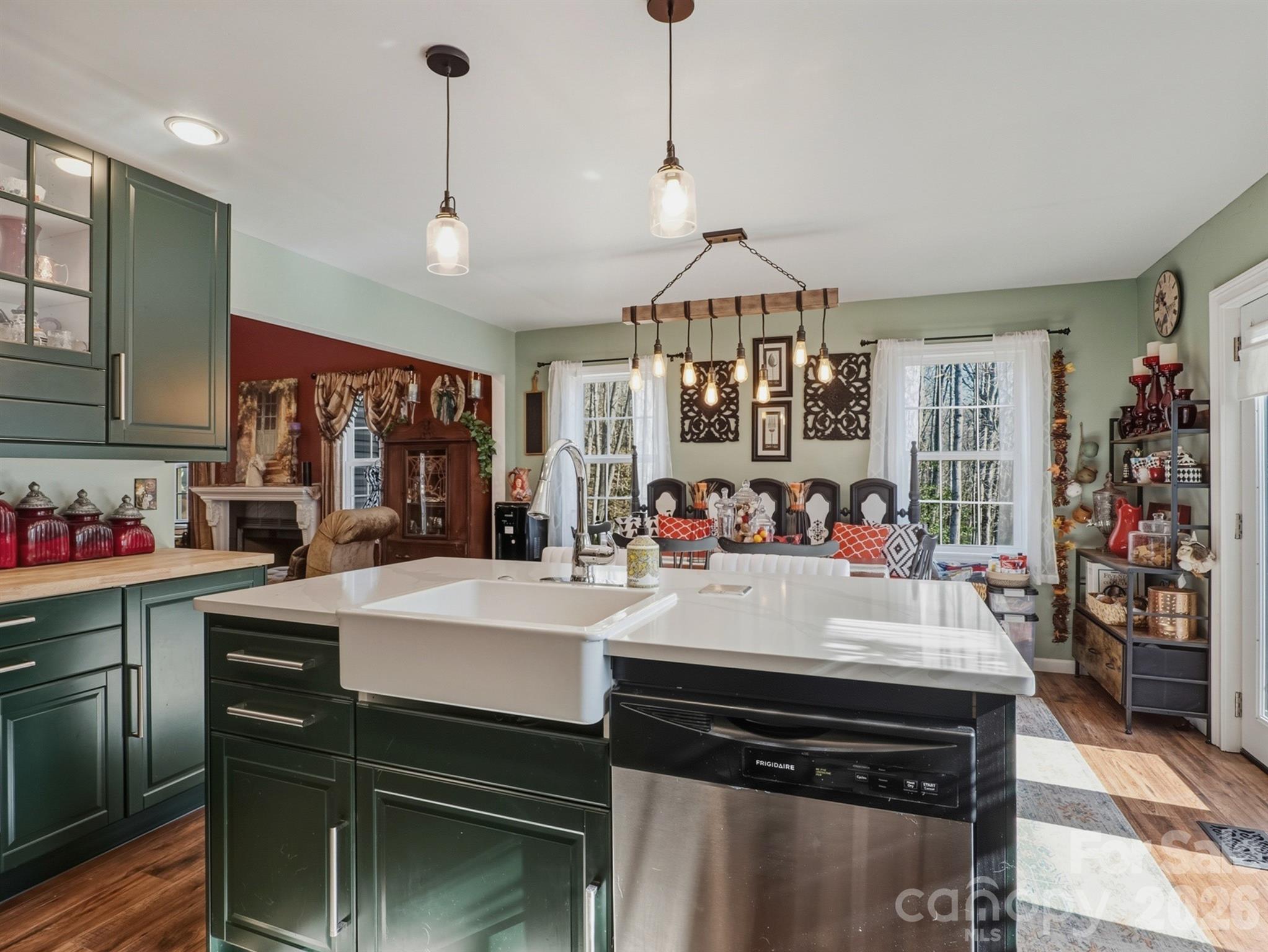 239 Old Lion Road — Statesville