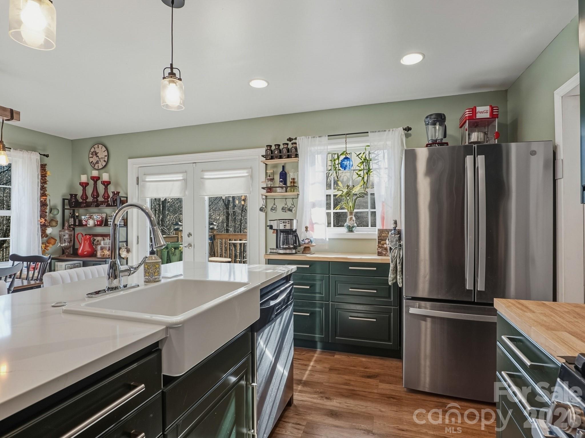 239 Old Lion Road — Statesville