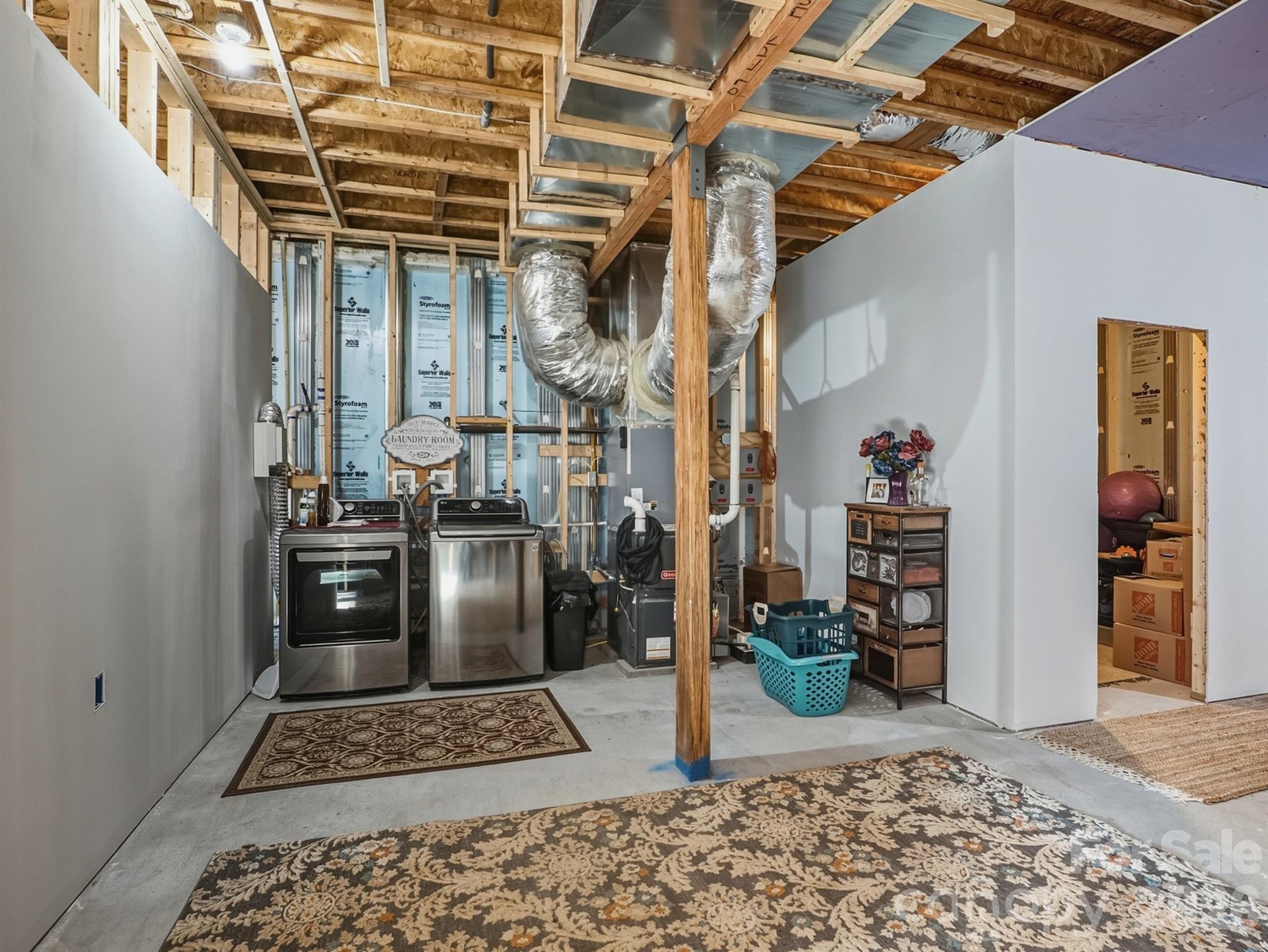 239 Old Lion Road — Statesville