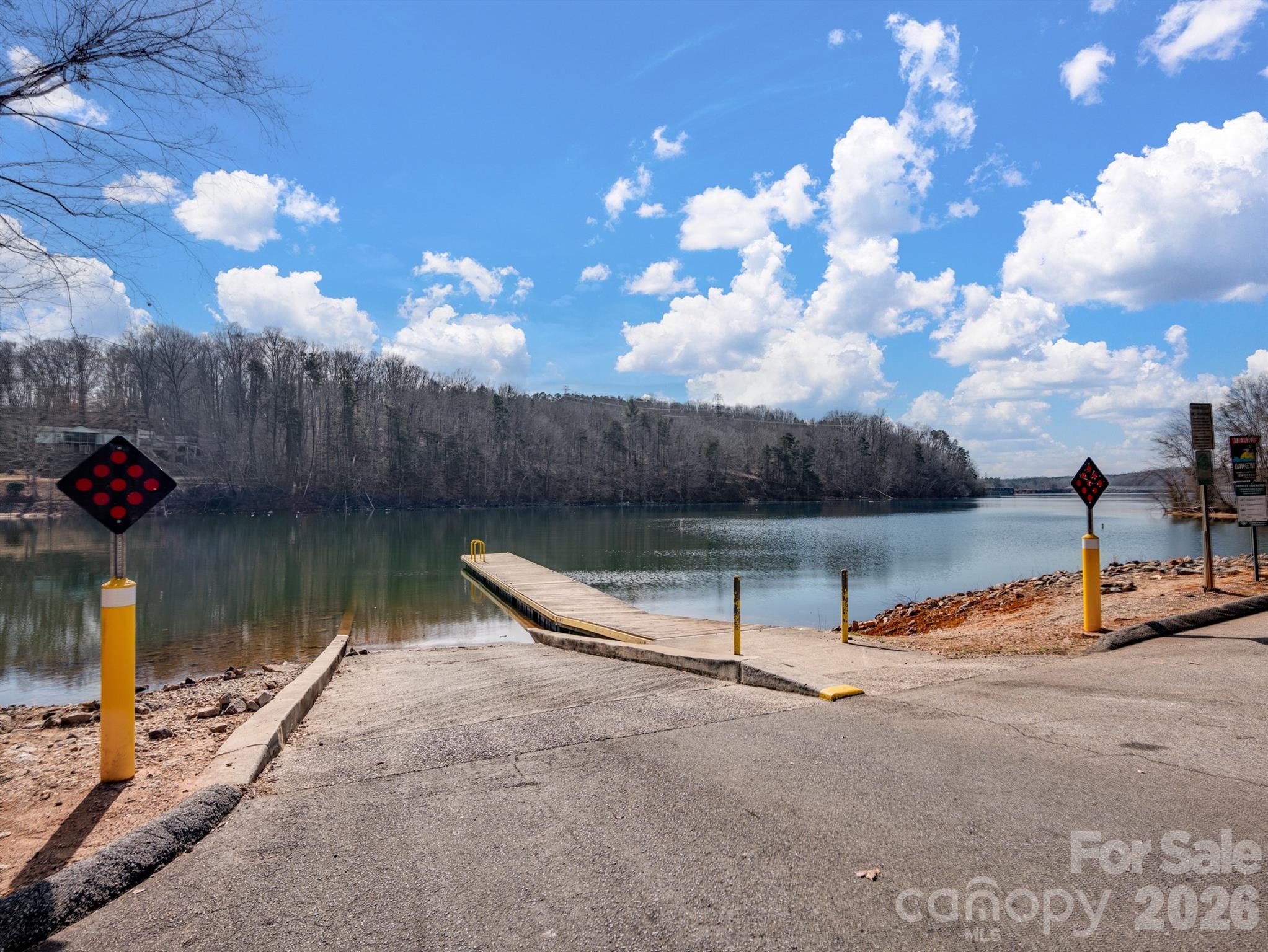 239 Old Lion Road — Statesville