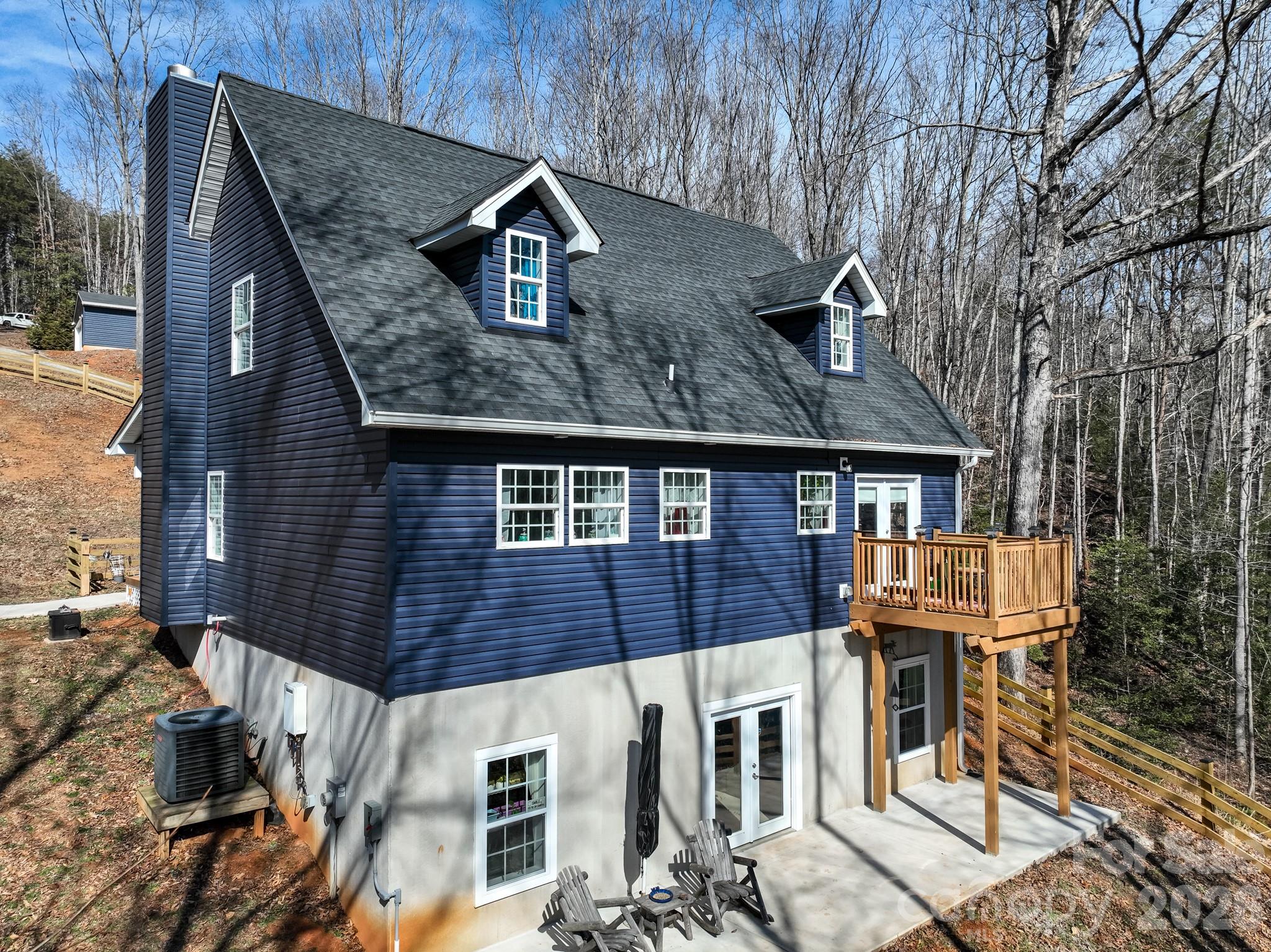 239 Old Lion Road — Statesville