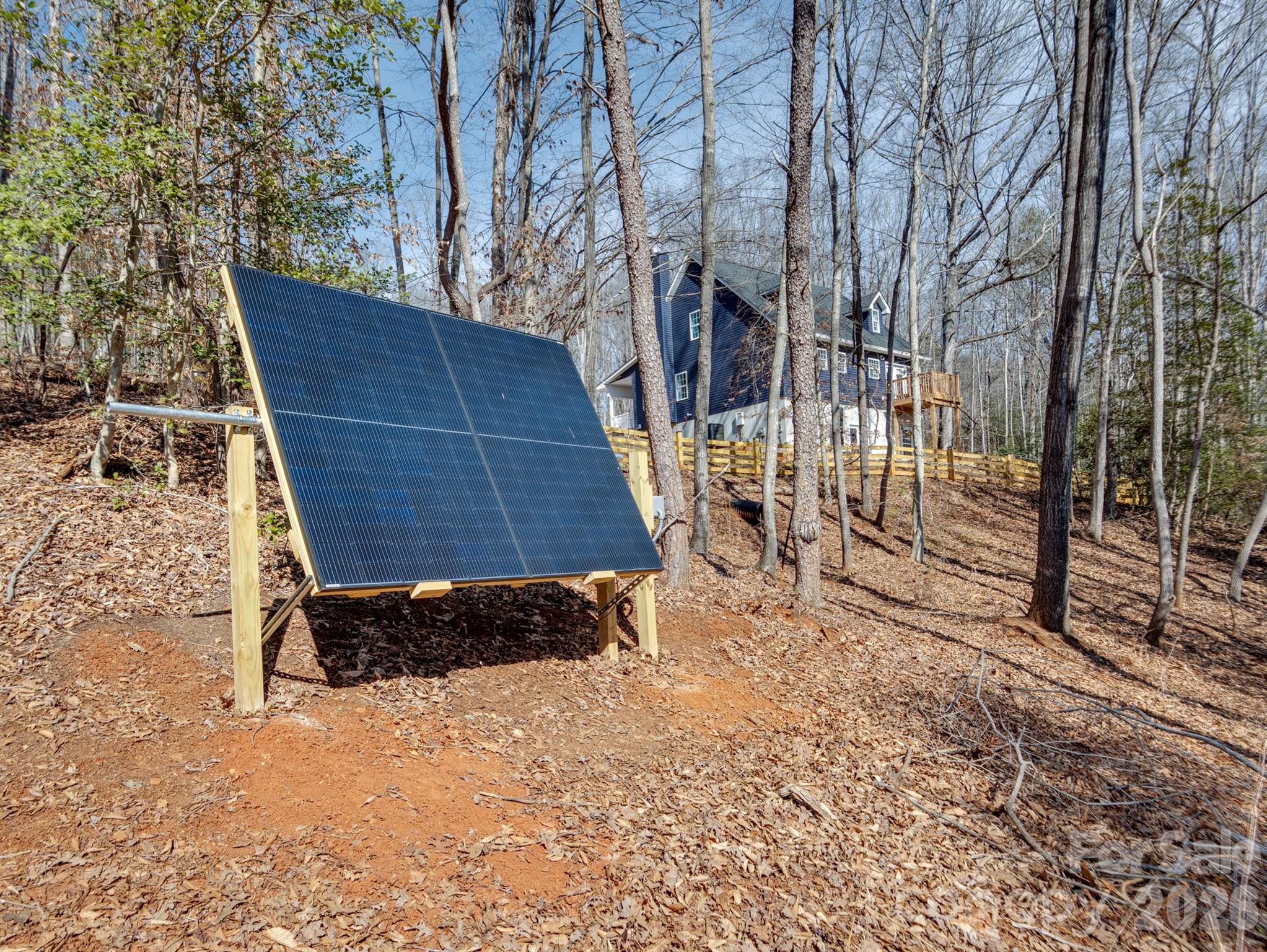 239 Old Lion Road — Statesville