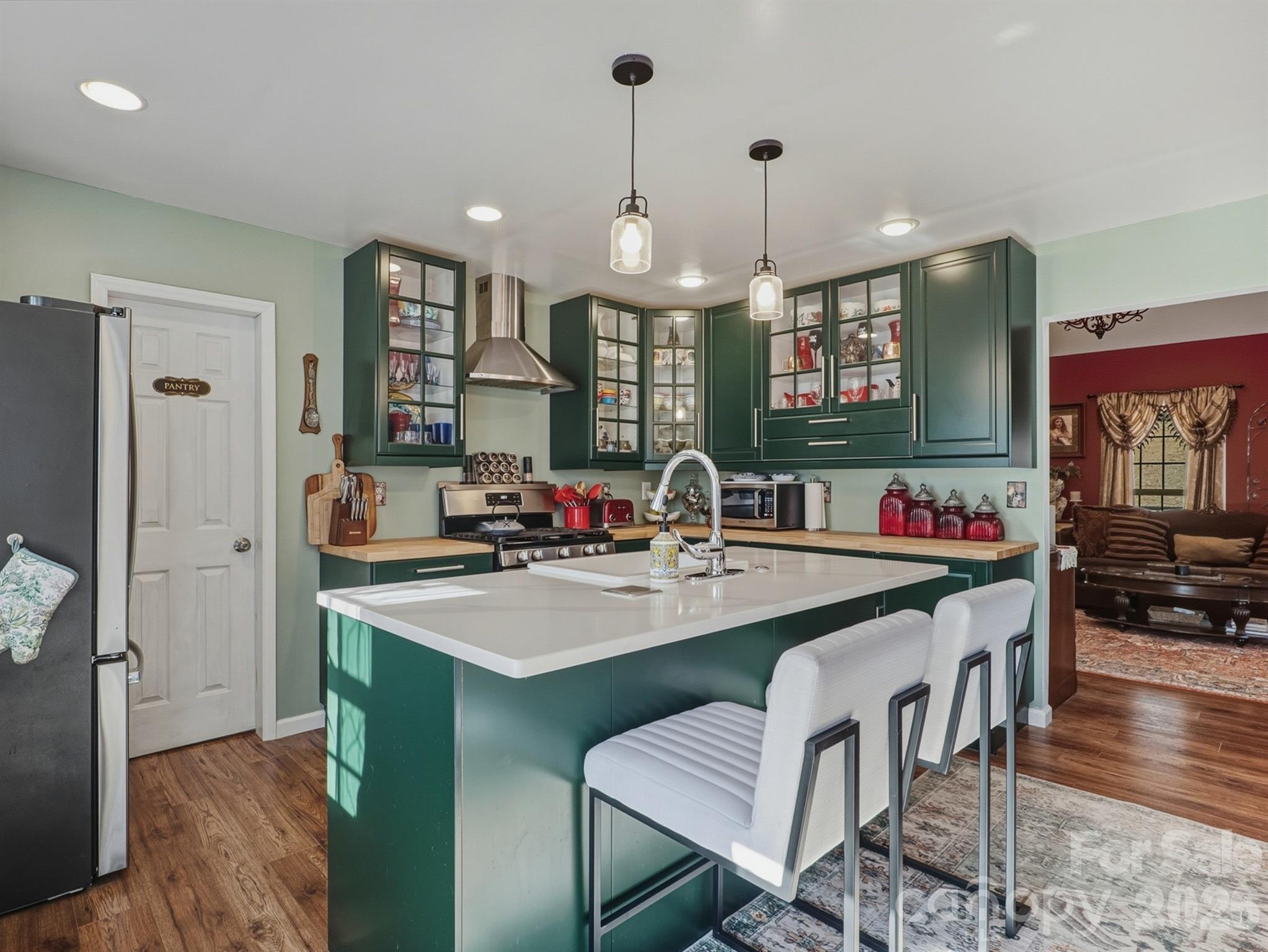 239 Old Lion Road — Statesville