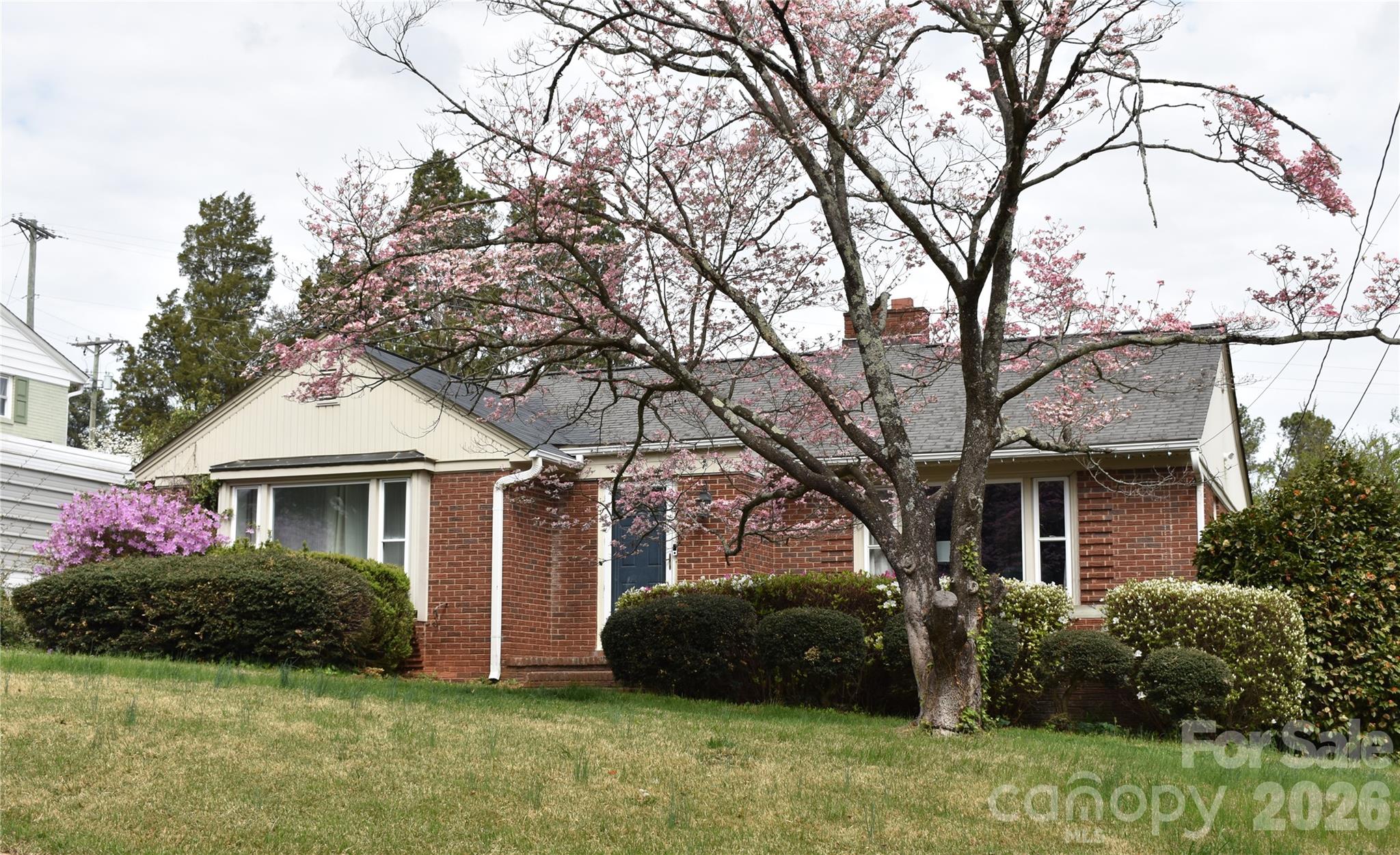 3 Forest Drive — Lexington