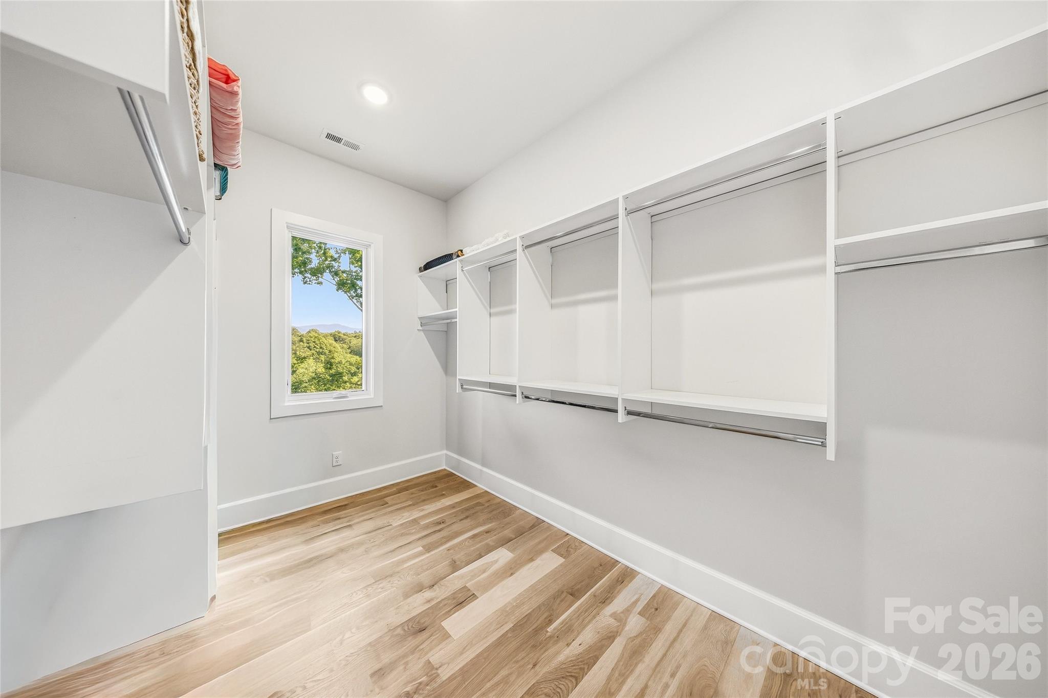 162 Riverbend Forest Drive — Asheville