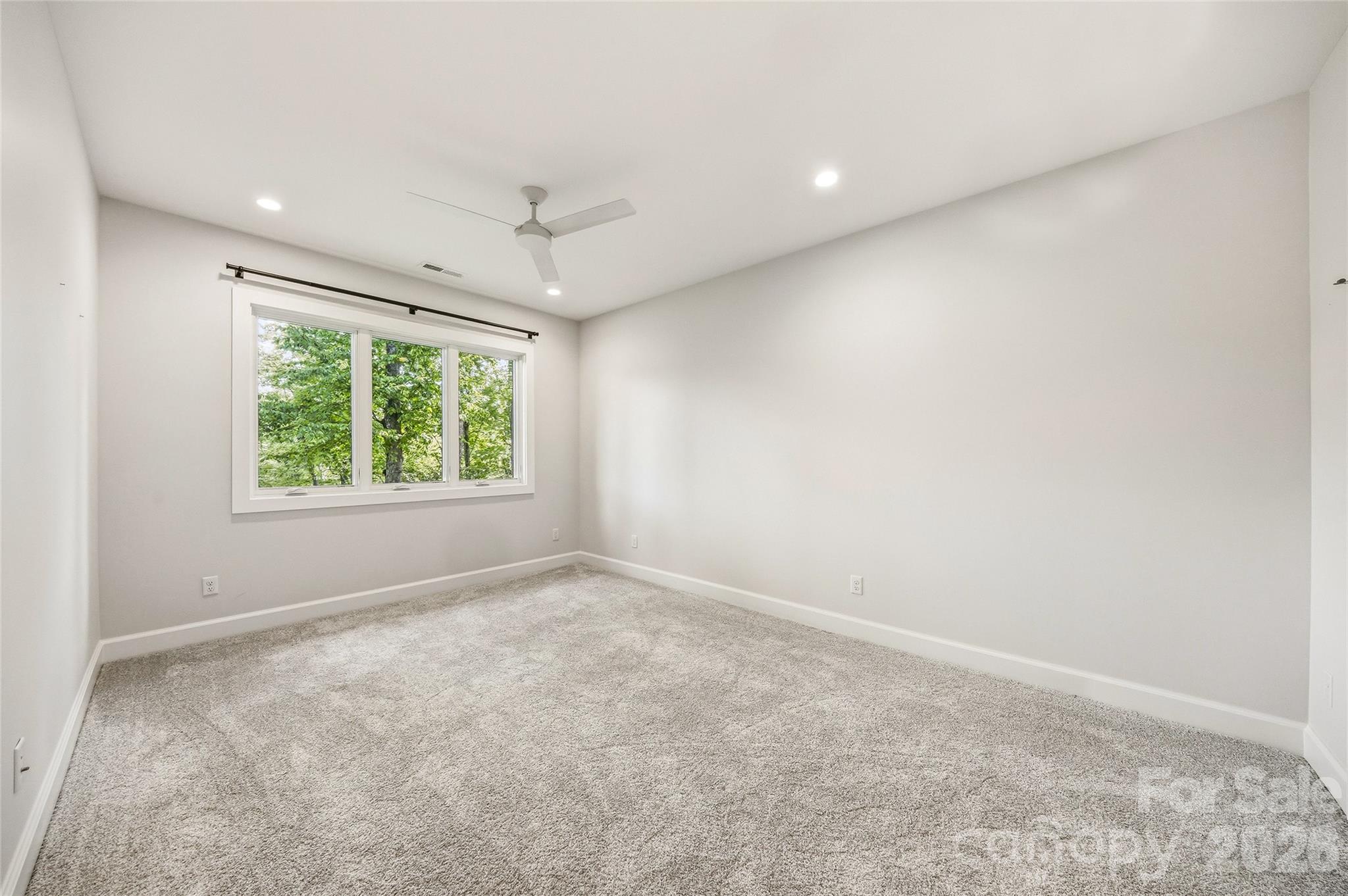 162 Riverbend Forest Drive — Asheville
