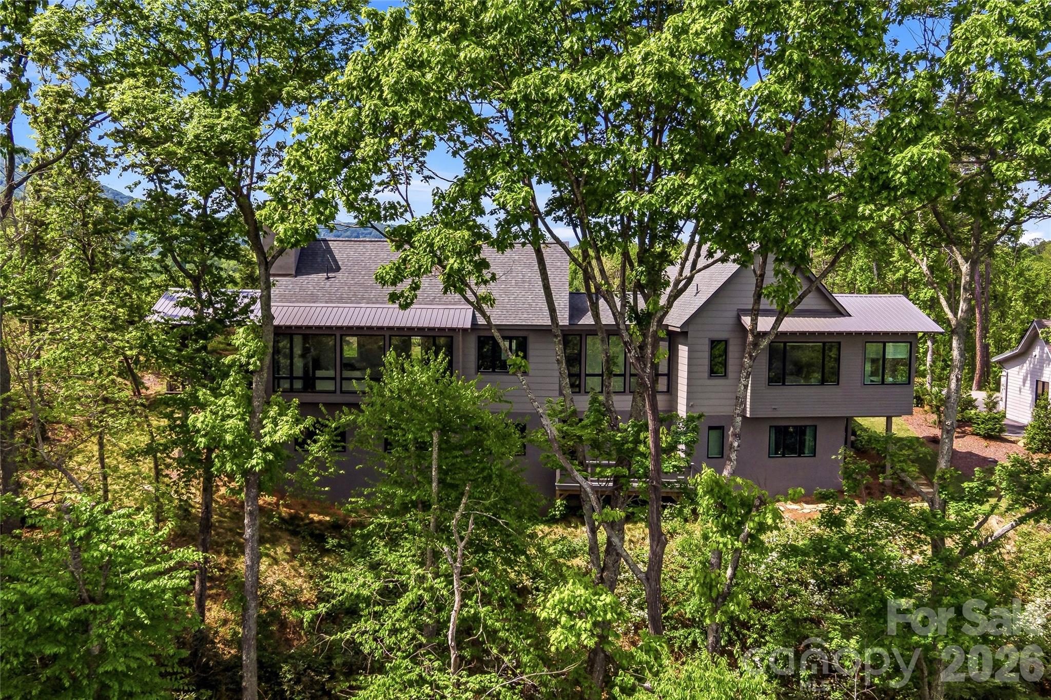 162 Riverbend Forest Drive — Asheville