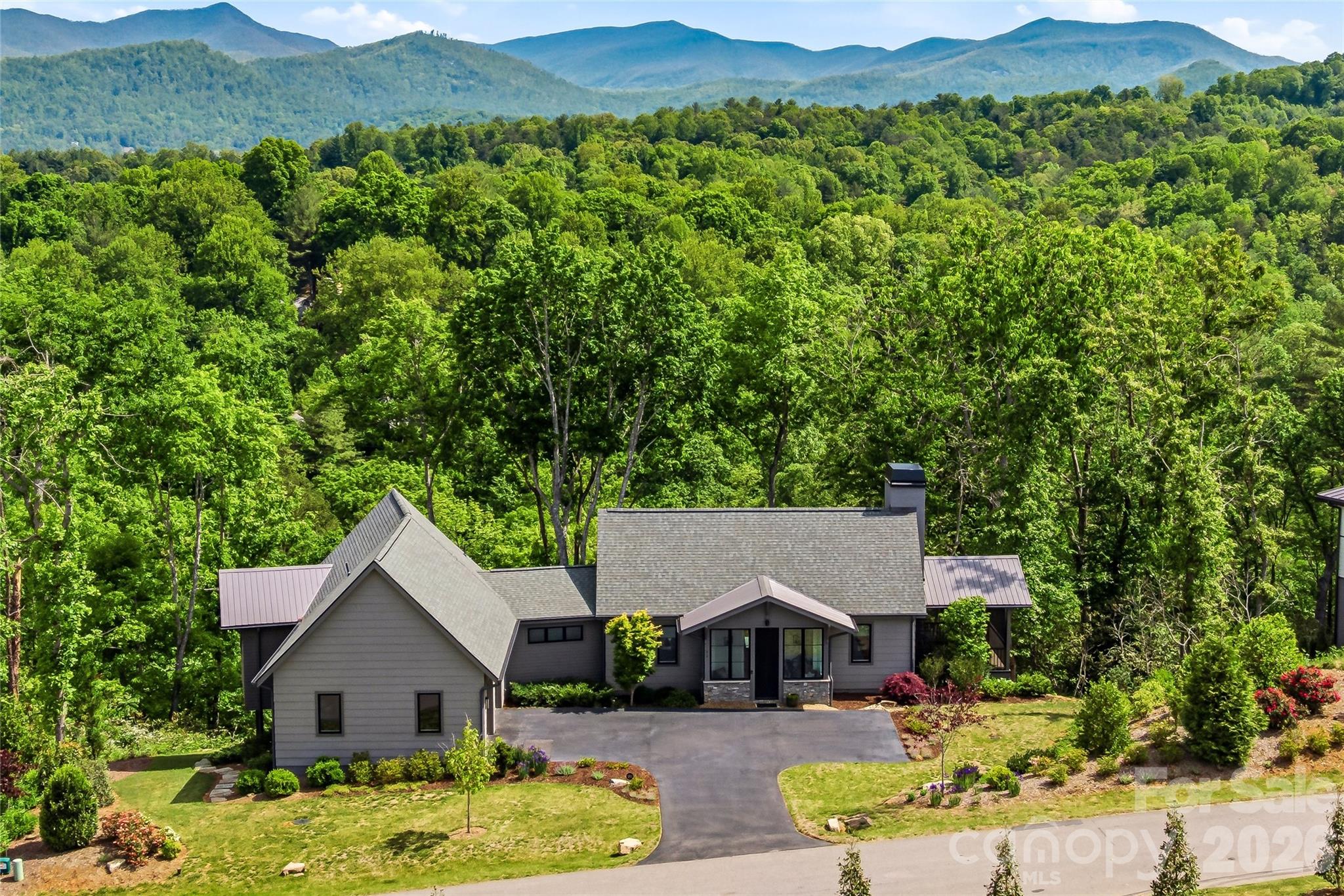 162 Riverbend Forest Drive — Asheville