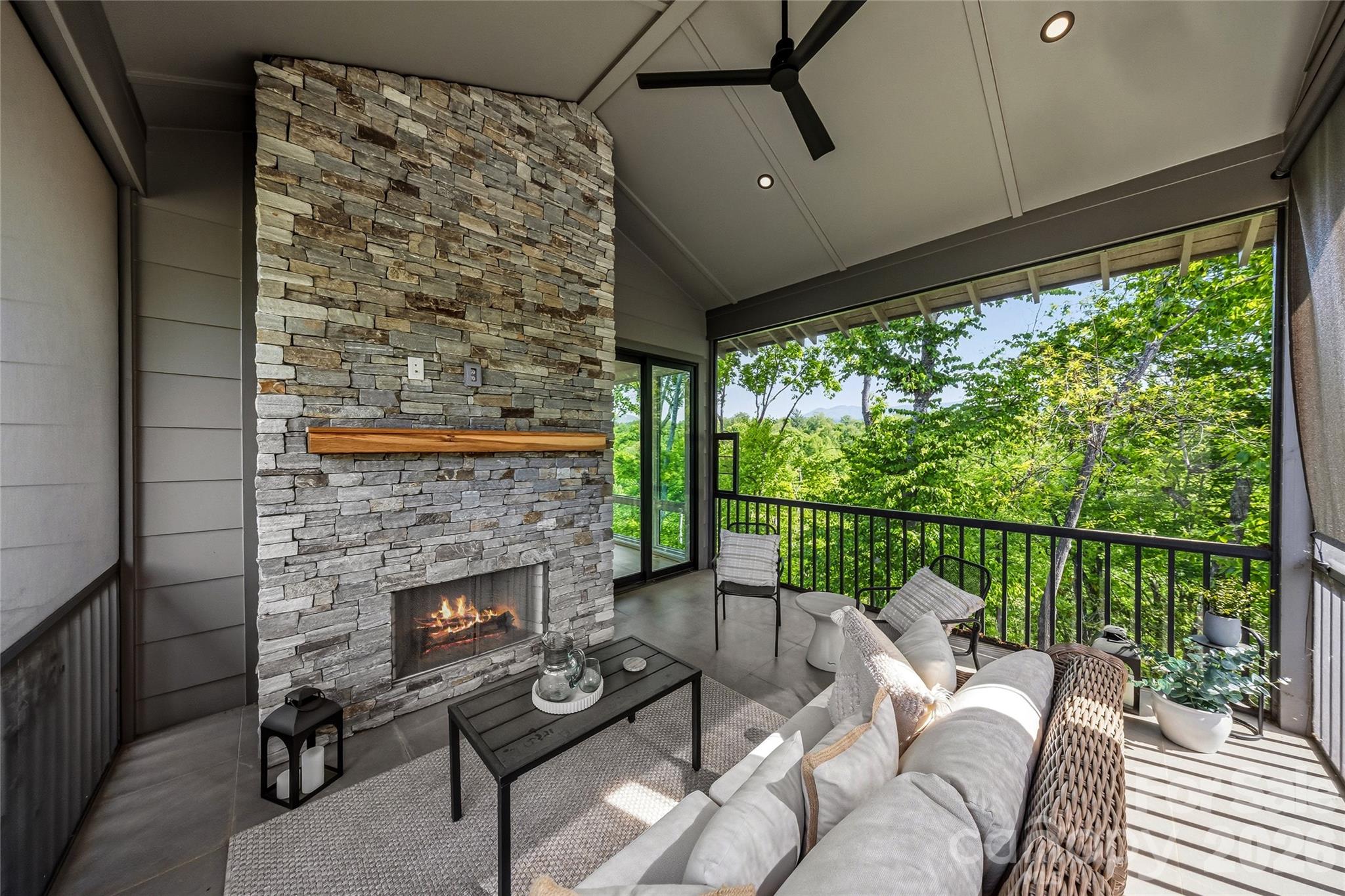 162 Riverbend Forest Drive — Asheville