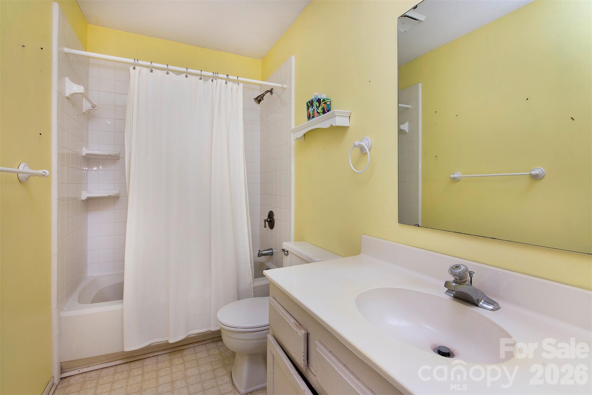6116 Heath Ridge Court #H — Charlotte
