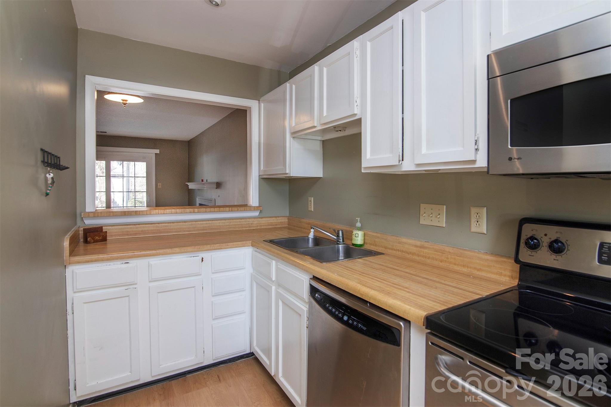 6116 Heath Ridge Court #H — Charlotte