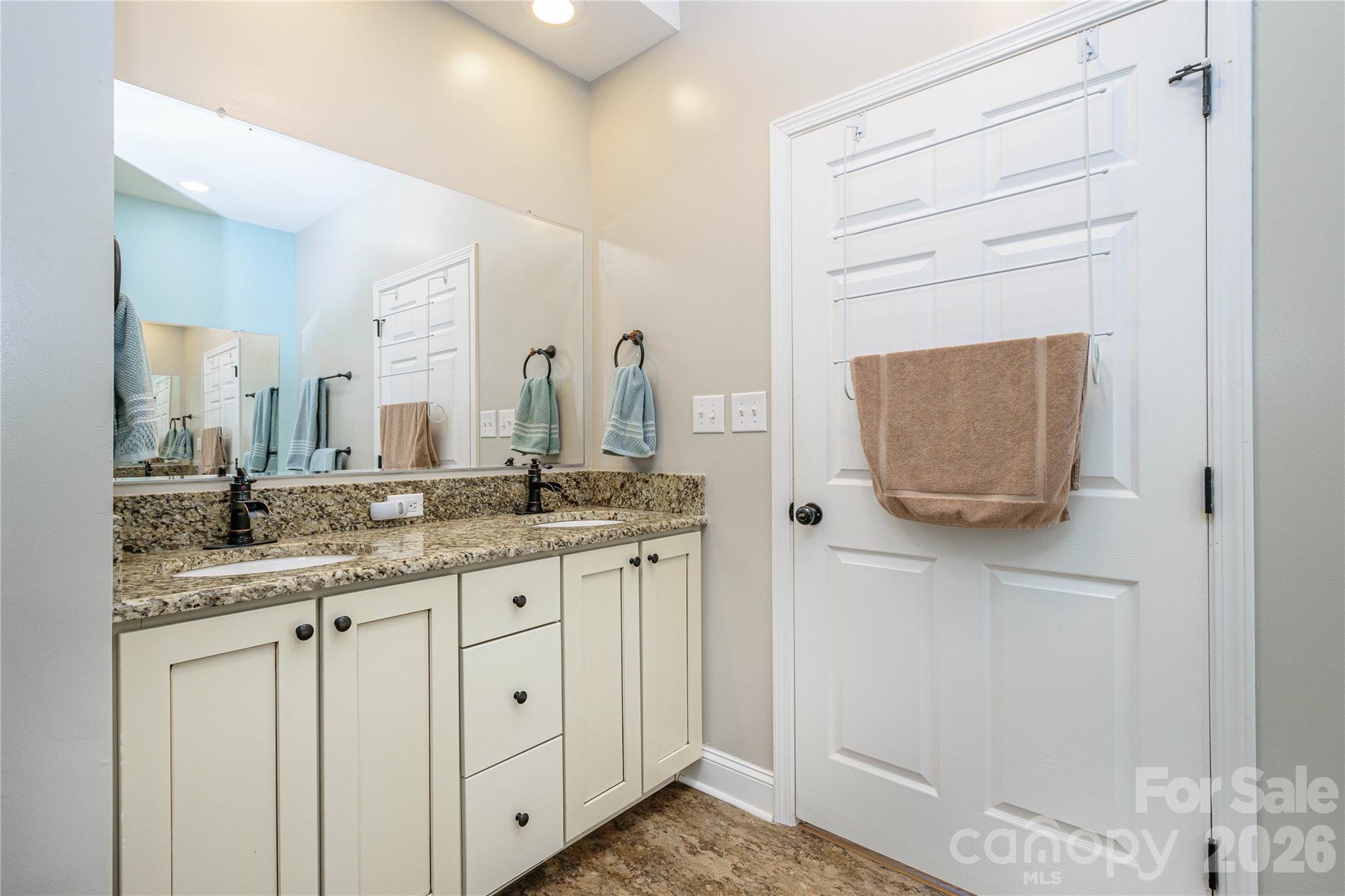 281 Ewbank Road — Etowah