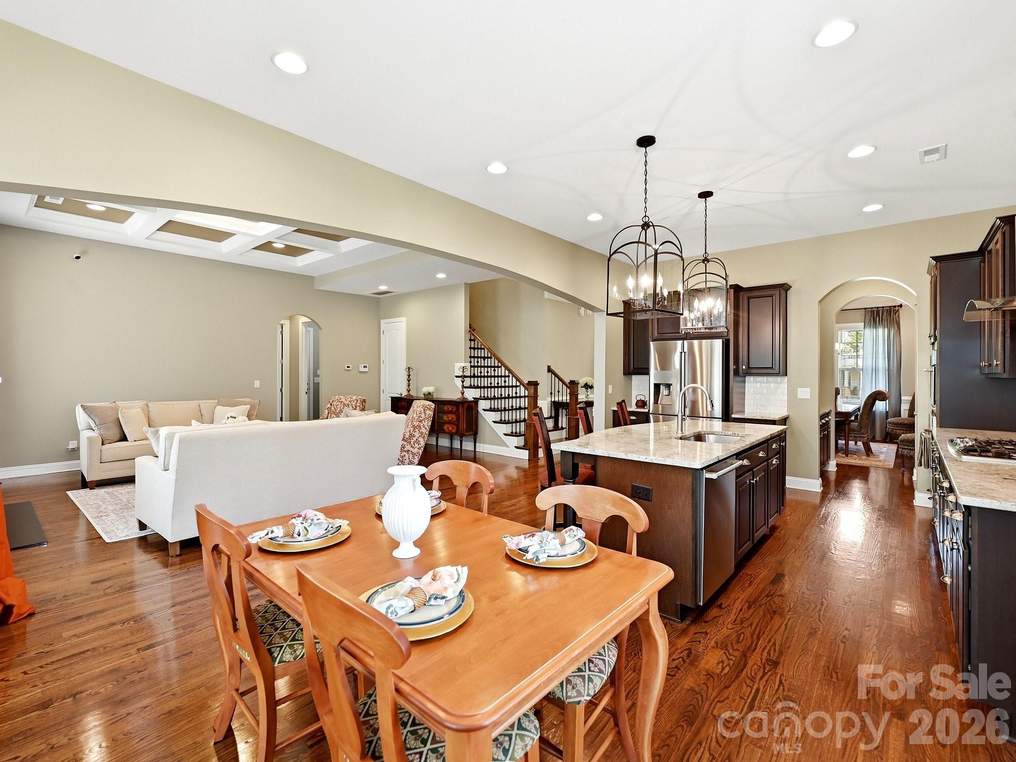 1209 Vickery Drive — Matthews