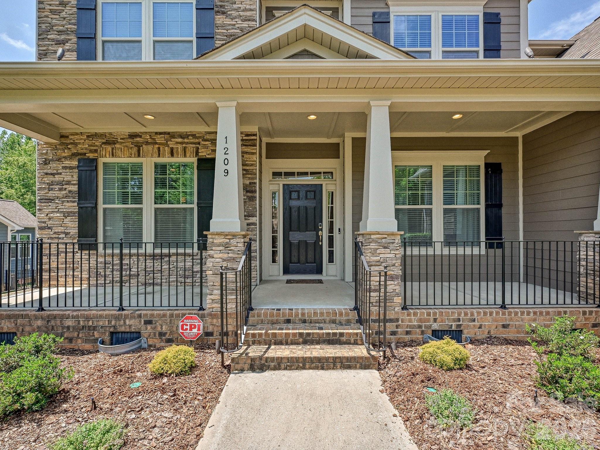 1209 Vickery Drive — Matthews