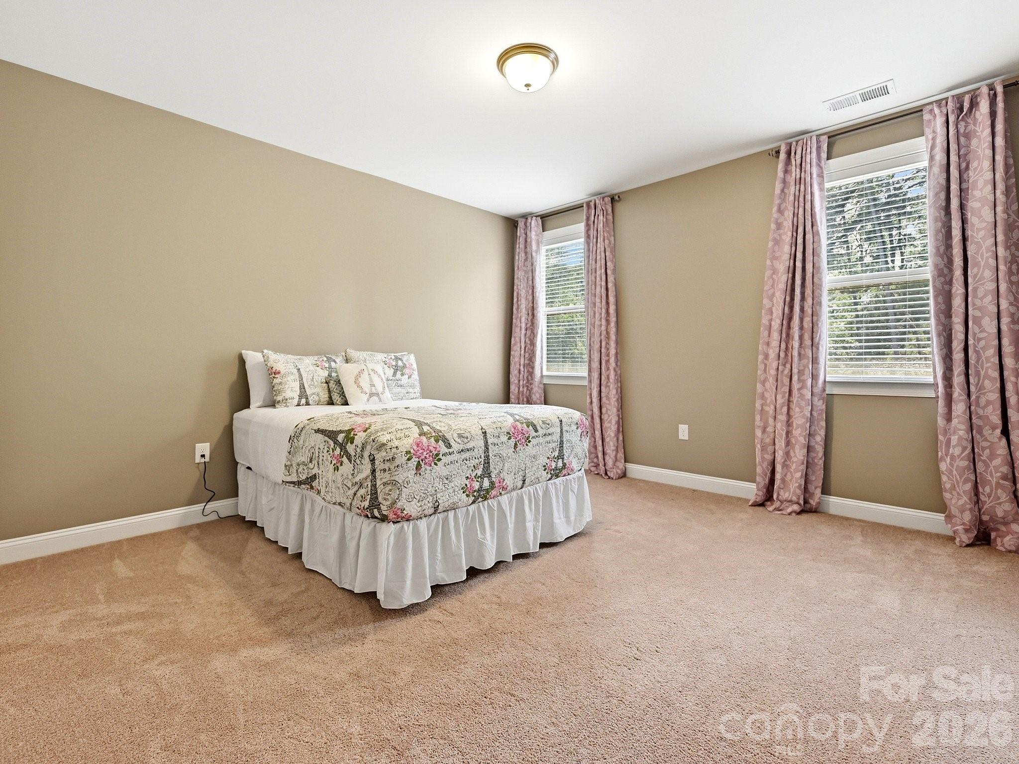 1209 Vickery Drive — Matthews