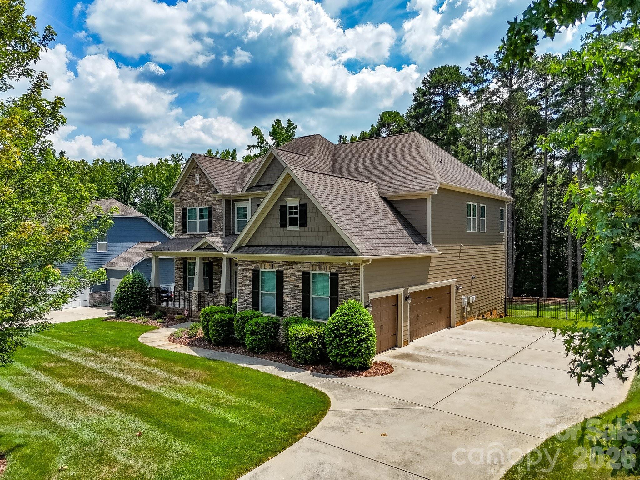 1209 Vickery Drive — Matthews