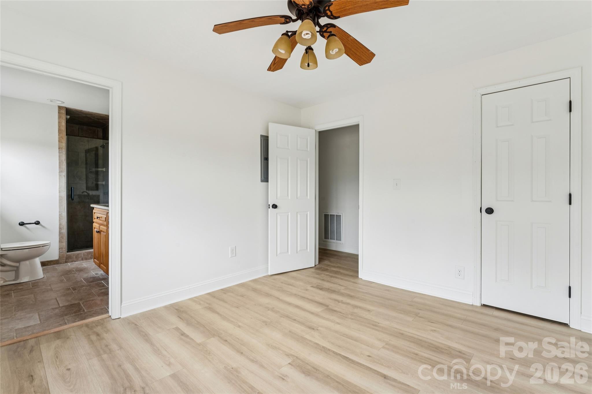 22055 Oakwood Road — Albemarle