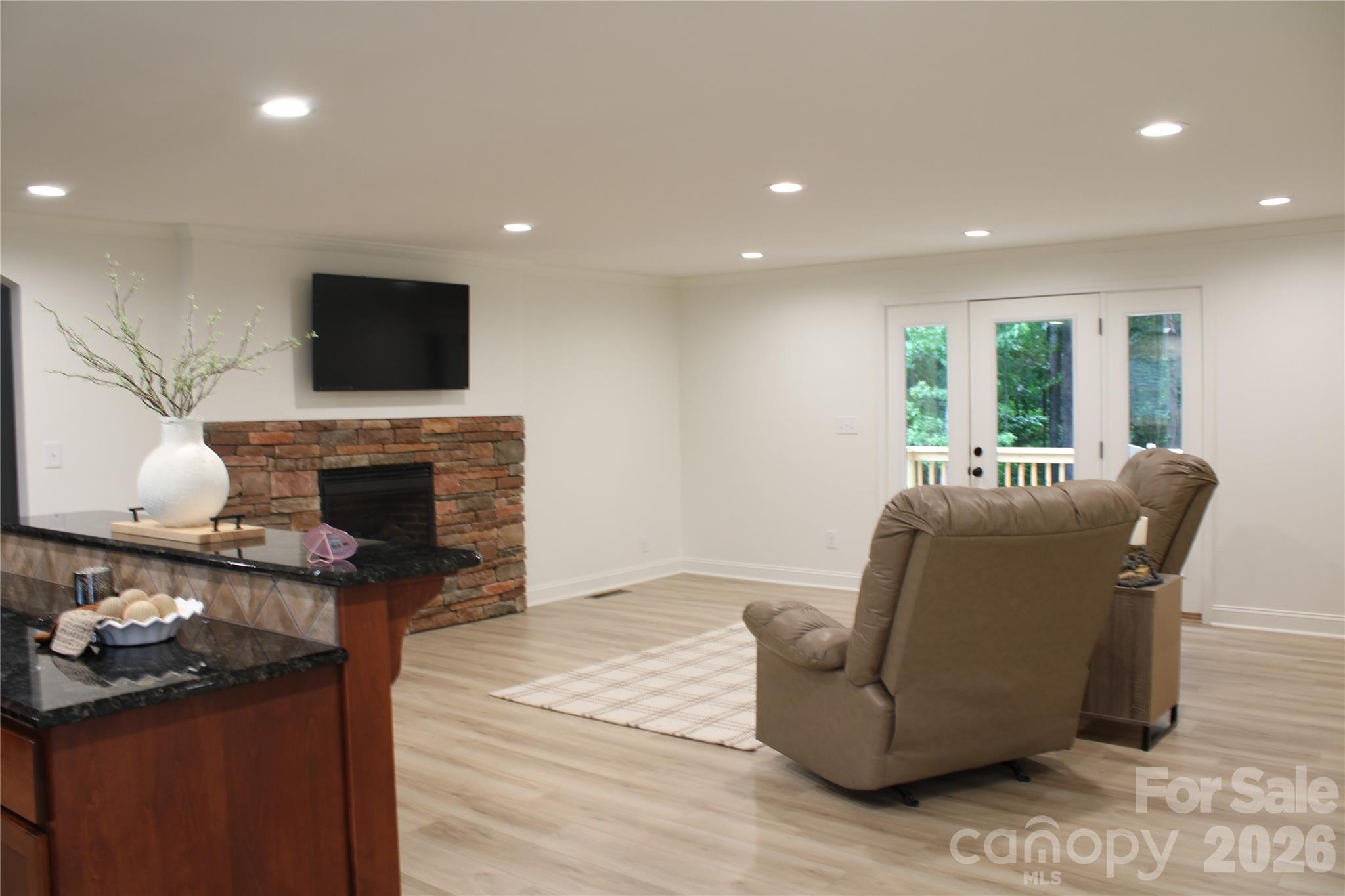 22055 Oakwood Road — Albemarle