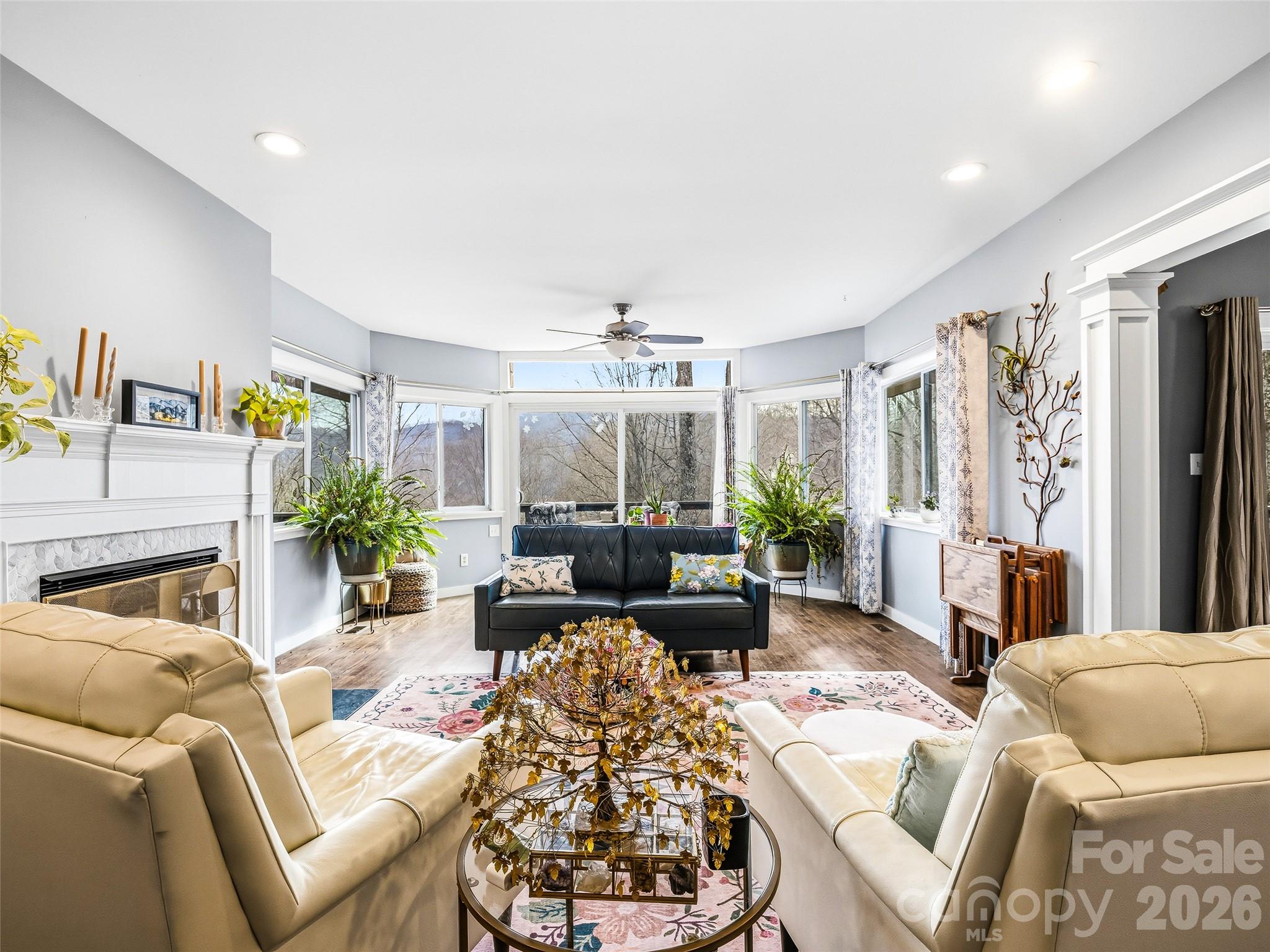198 Brooks Branch Road — Leicester