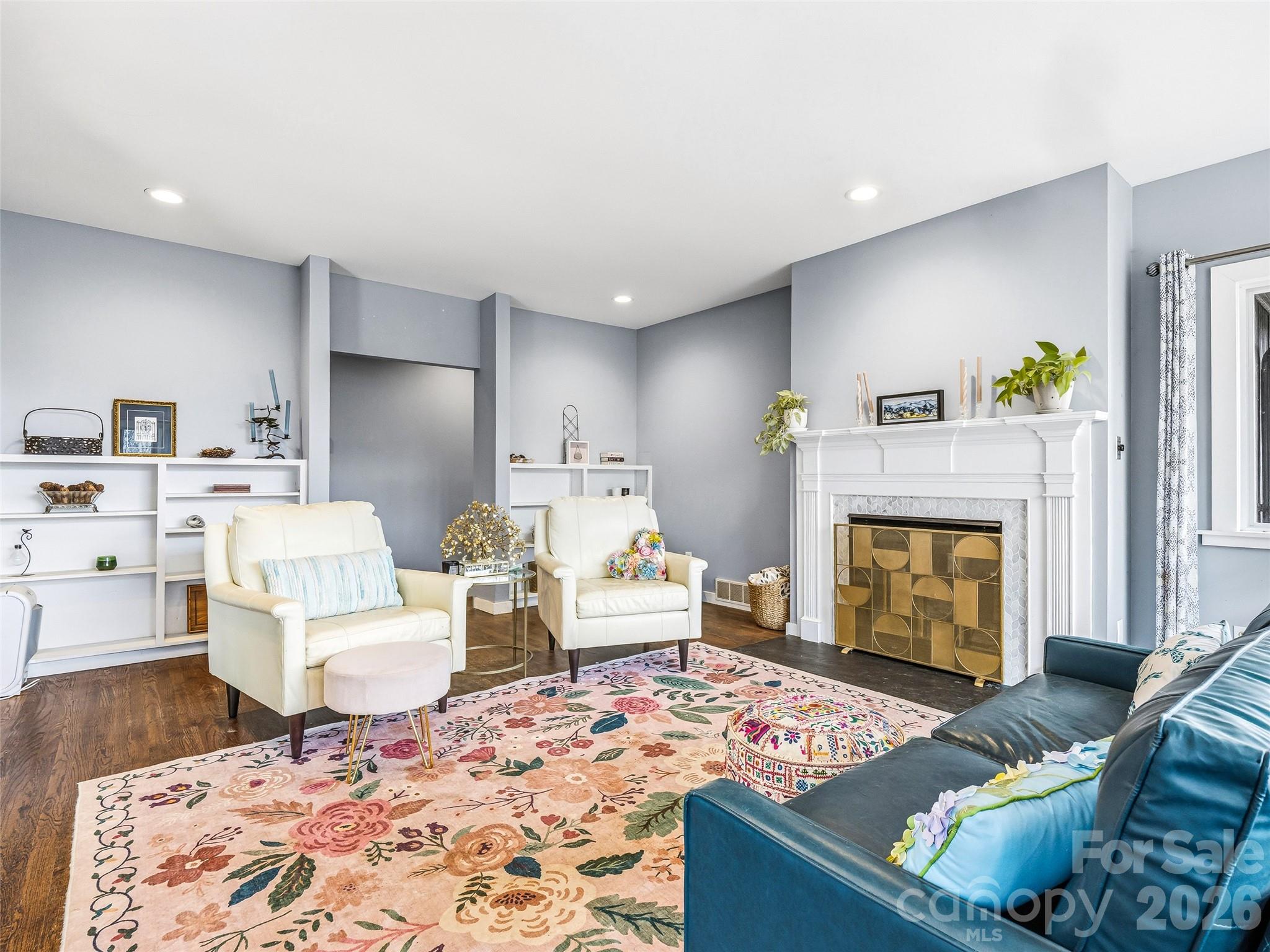 198 Brooks Branch Road — Leicester