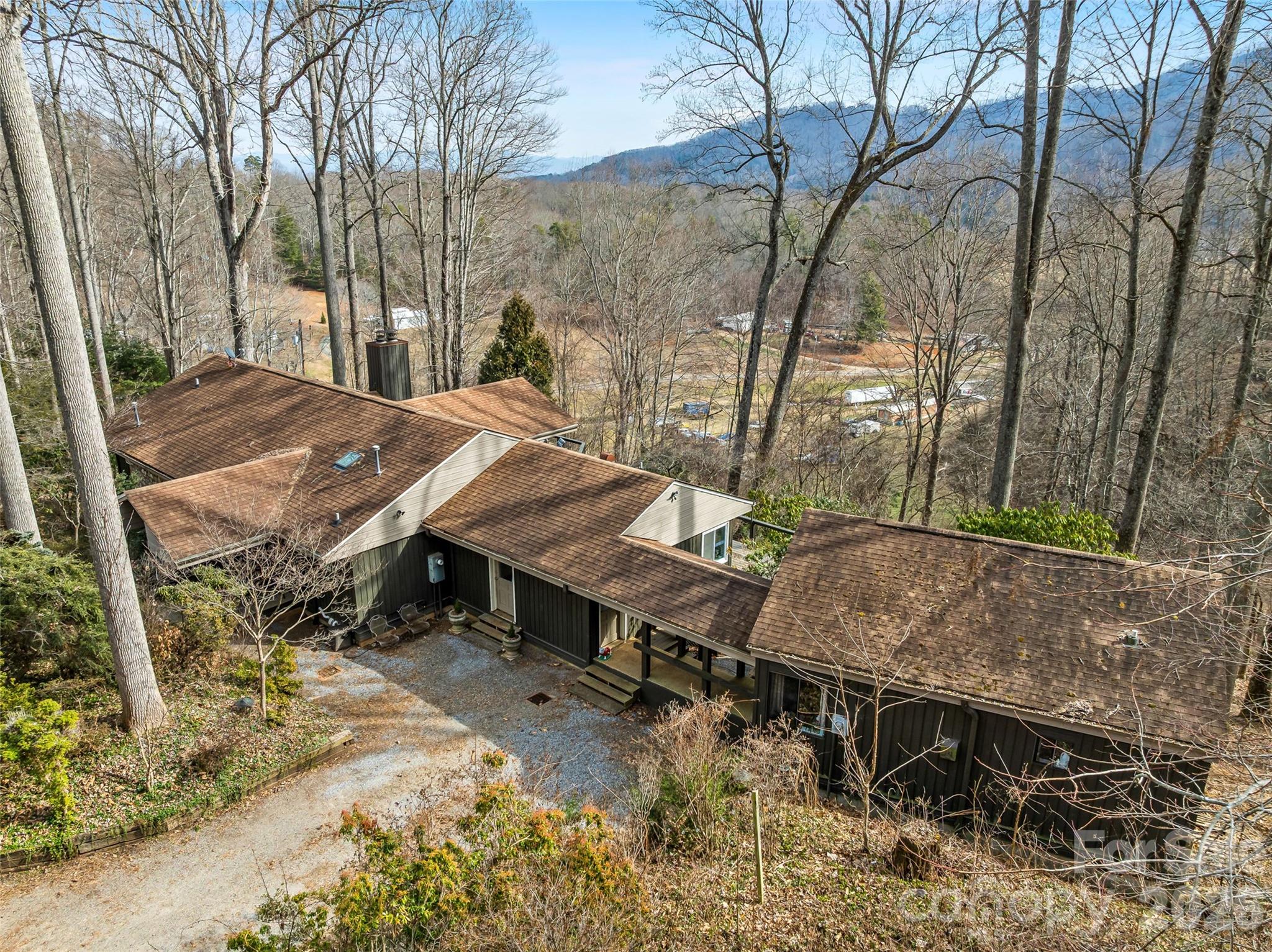 198 Brooks Branch Road — Leicester