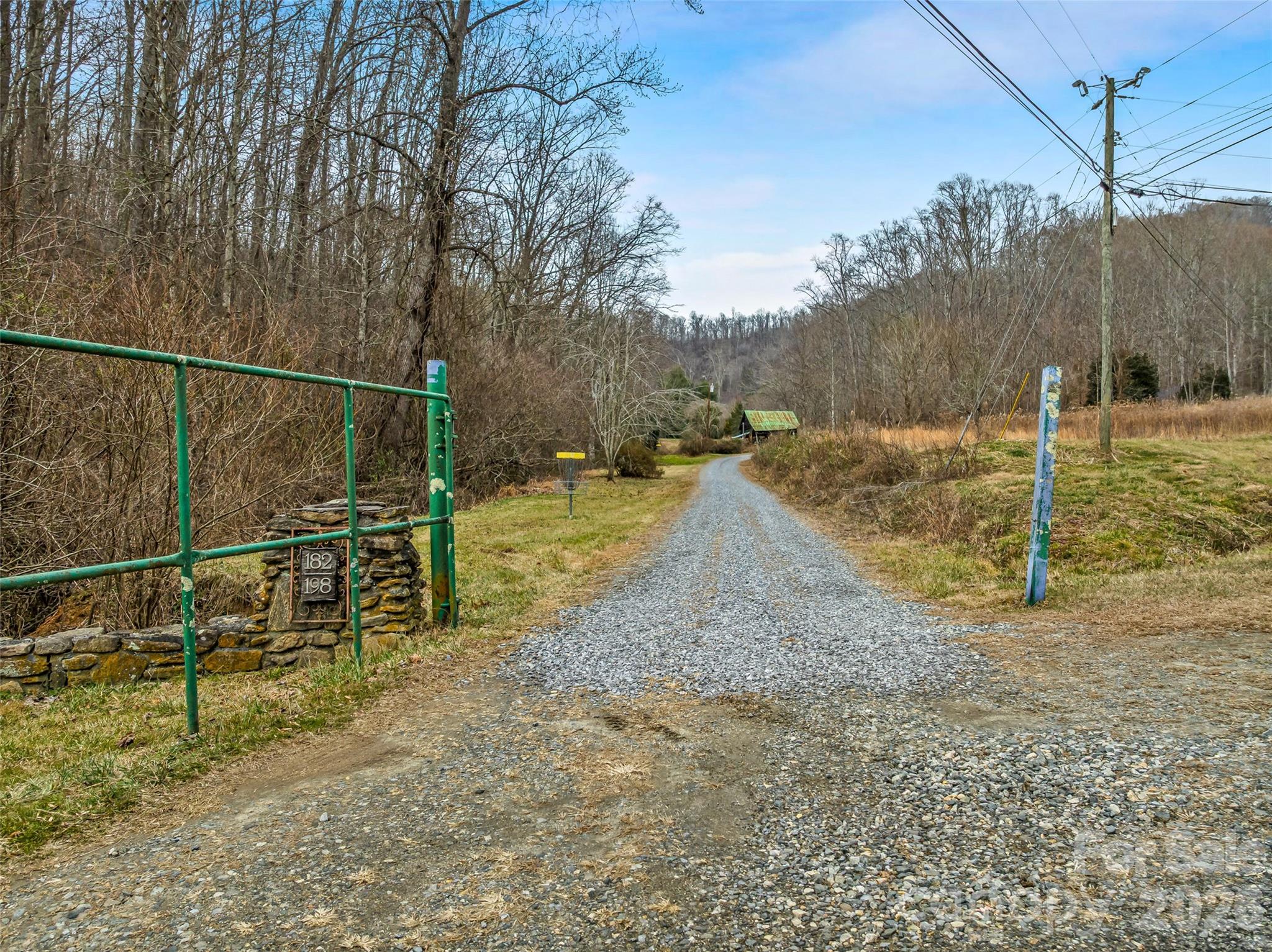 198 Brooks Branch Road — Leicester