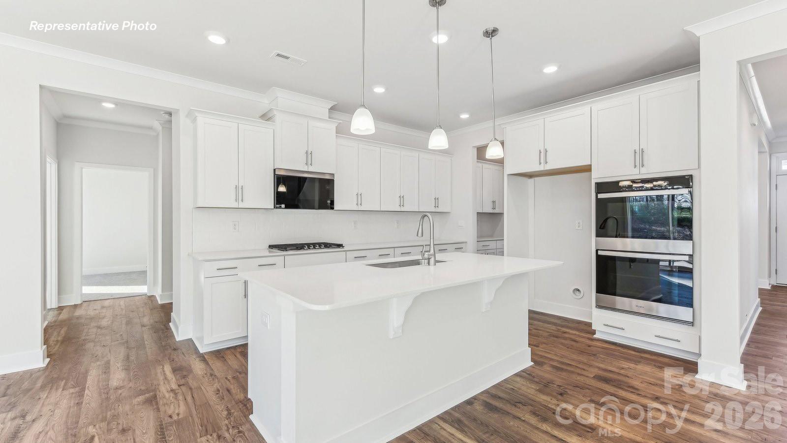 2220 Keppel Court — York