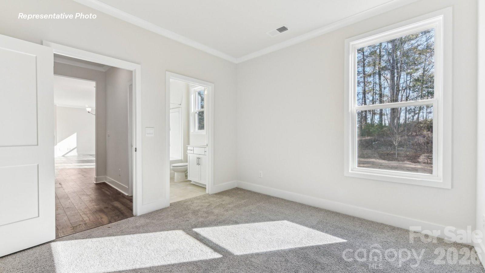 2220 Keppel Court — York
