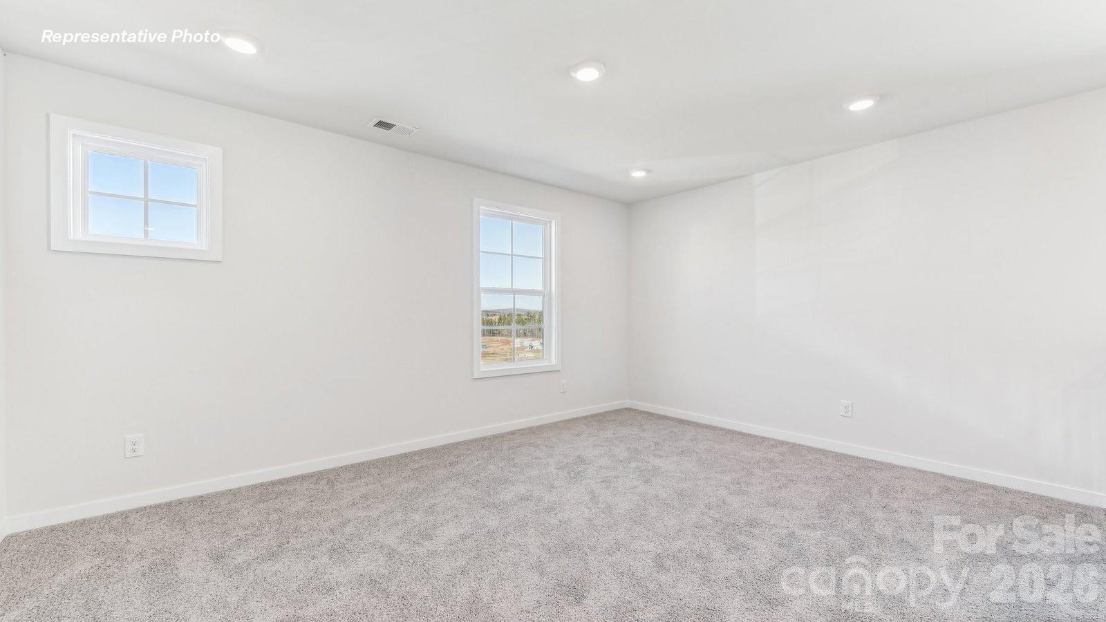 2220 Keppel Court — York