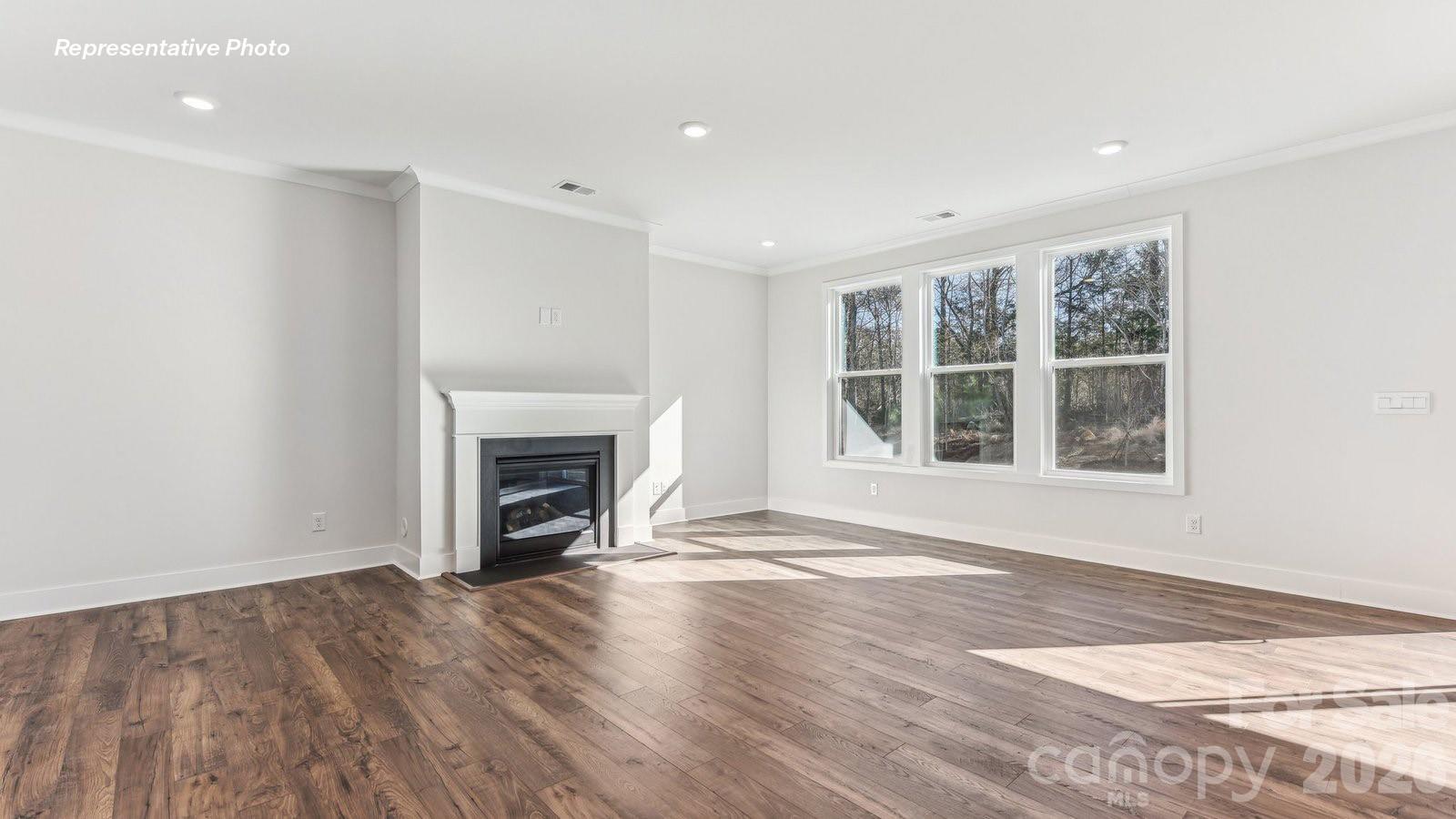 2220 Keppel Court — York
