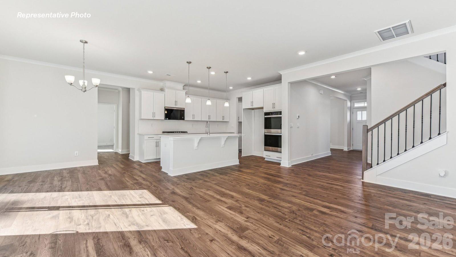 2220 Keppel Court — York