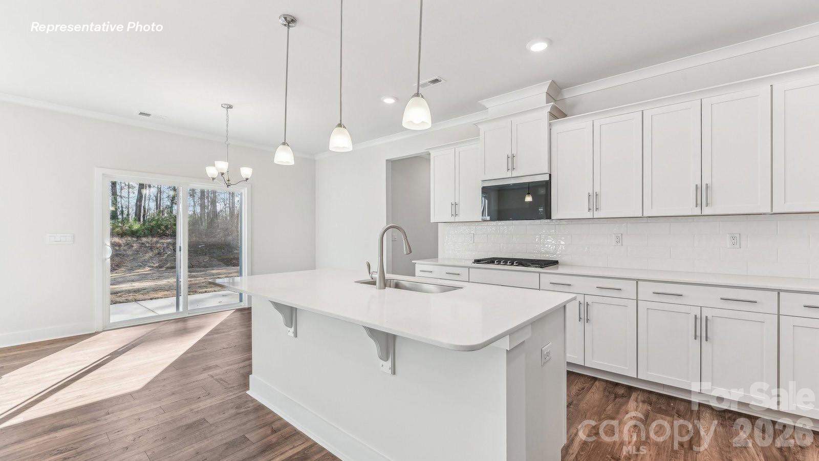 2220 Keppel Court — York