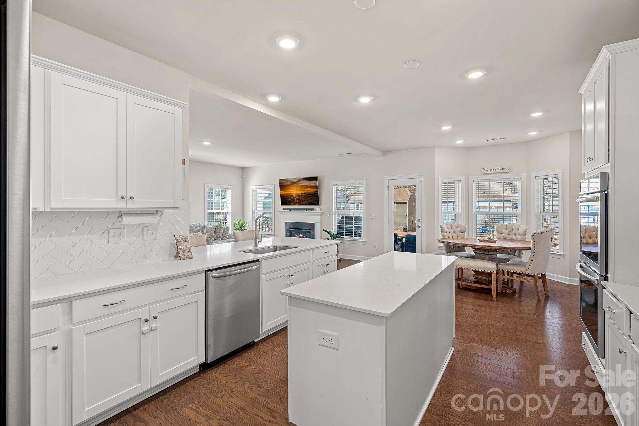 19108 Birdmeadow Drive — Huntersville