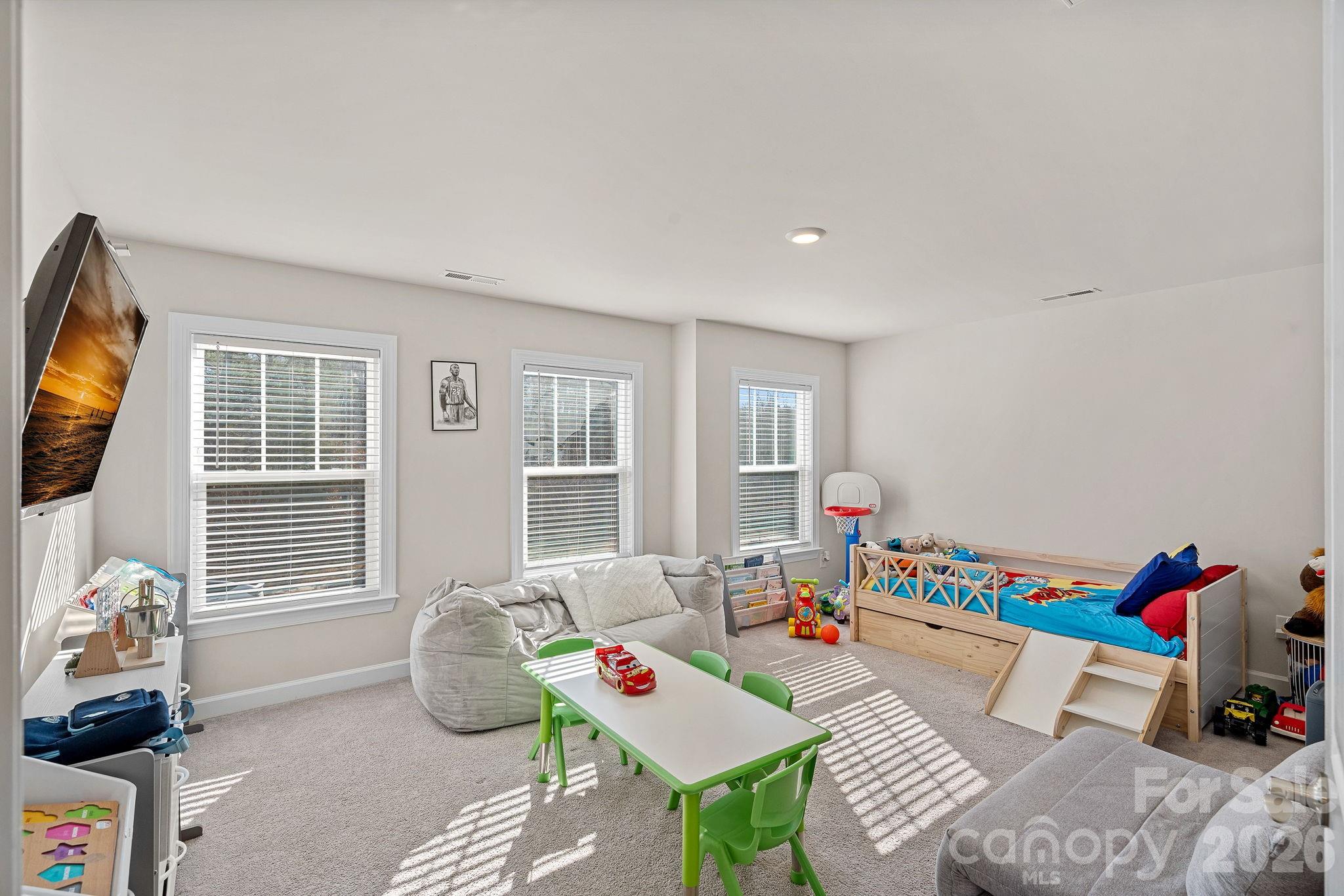 19108 Birdmeadow Drive — Huntersville