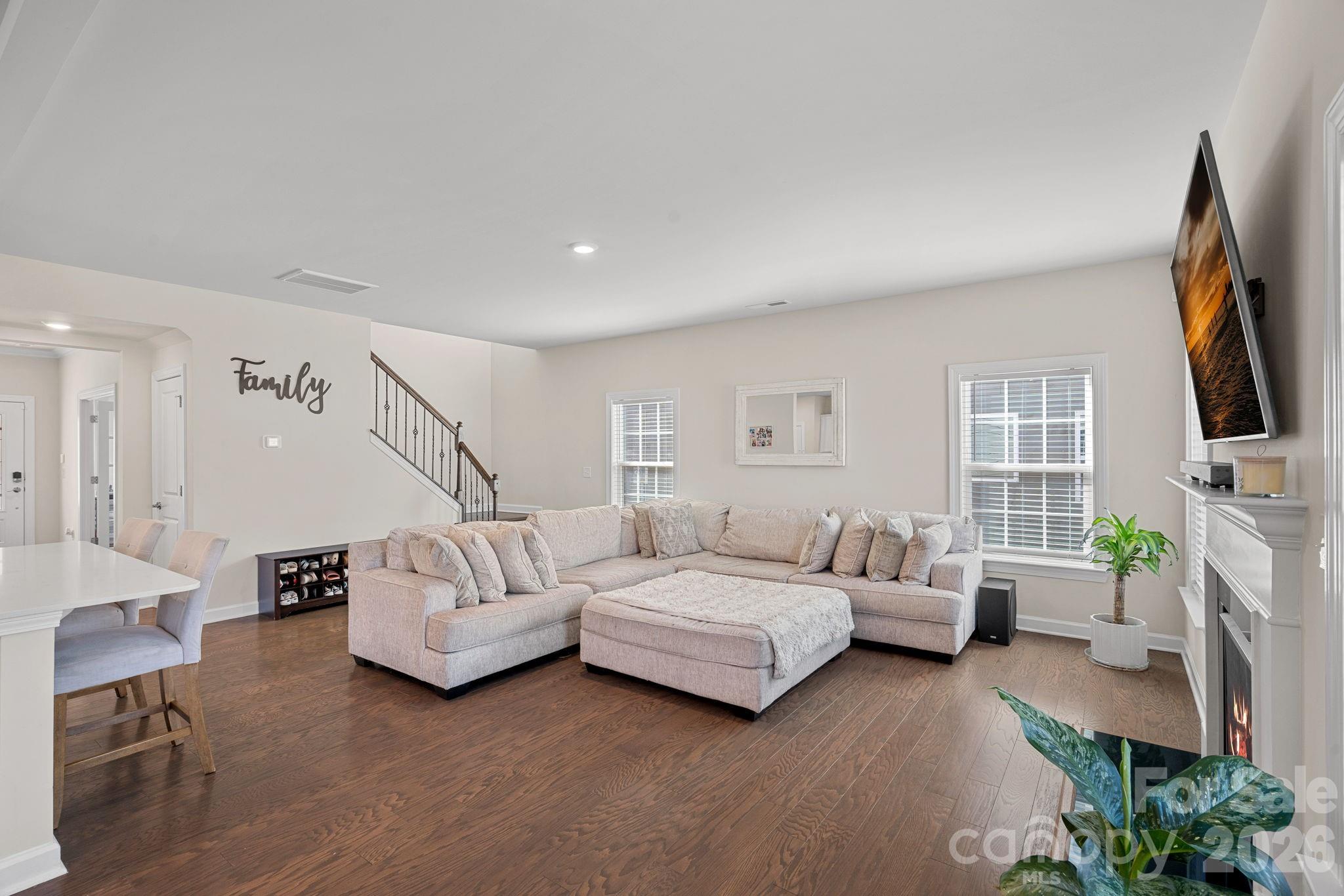 19108 Birdmeadow Drive — Huntersville