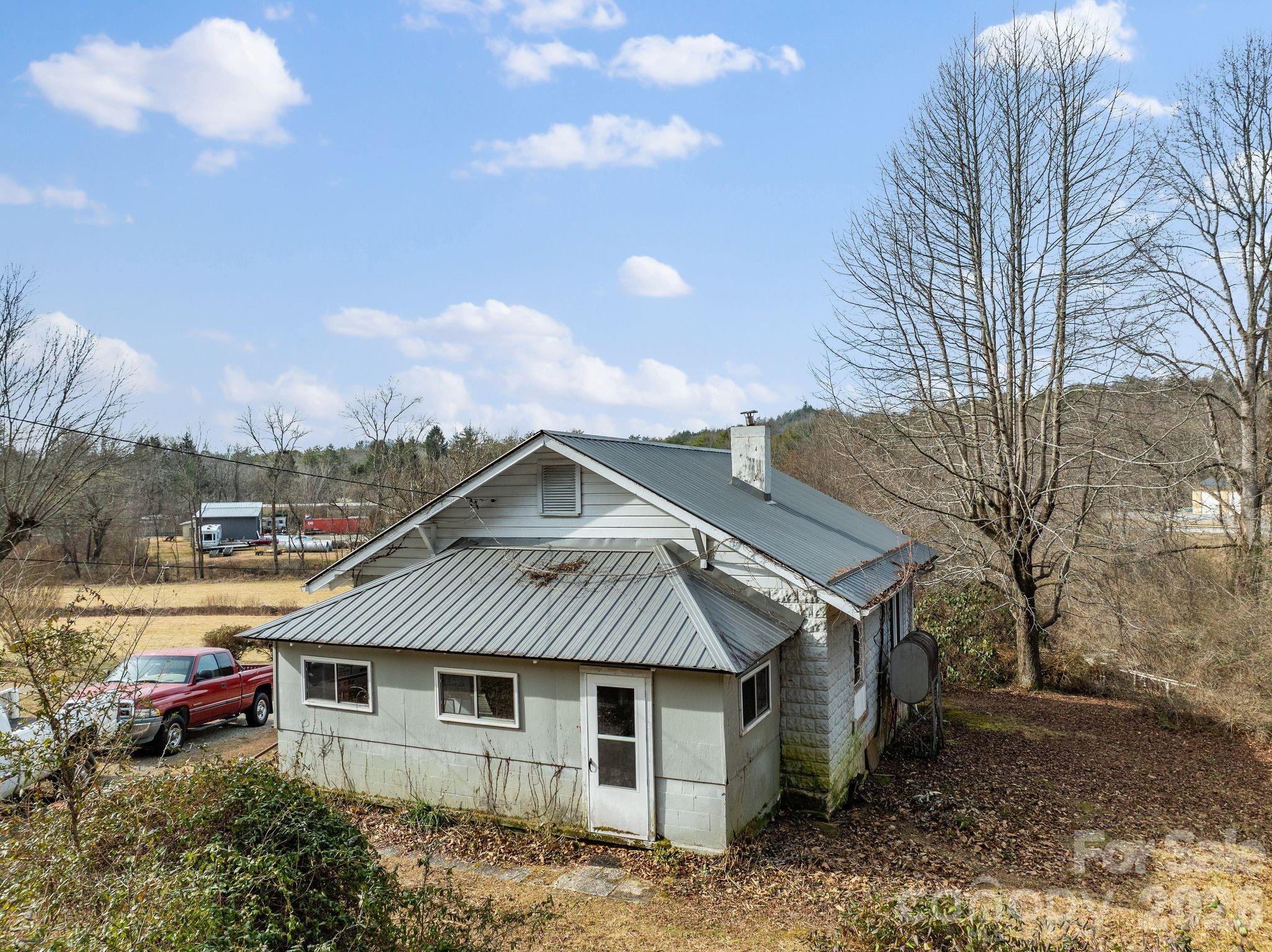 146 and 148 Monteith Road — Brevard
