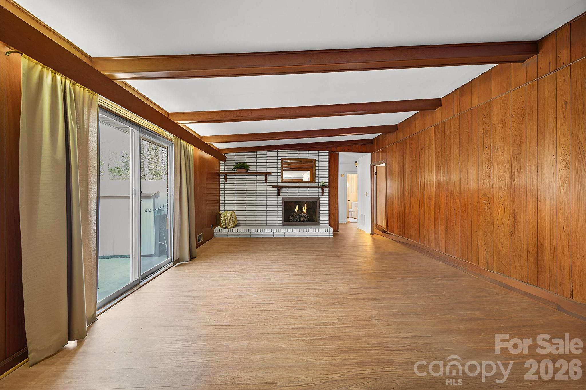 701 E Oakwood Avenue — Albemarle