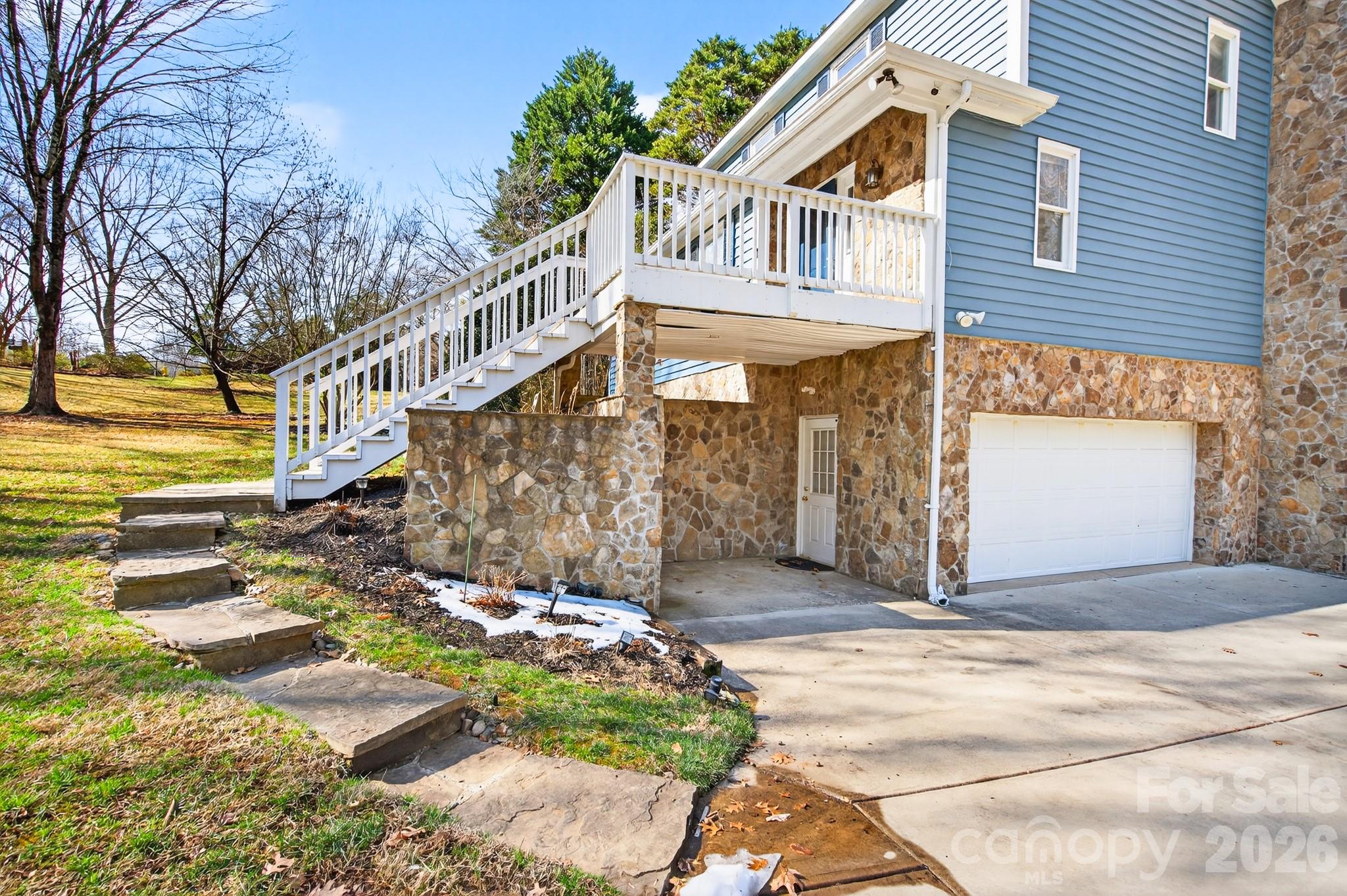 4711 Mountain Point Lane — Charlotte