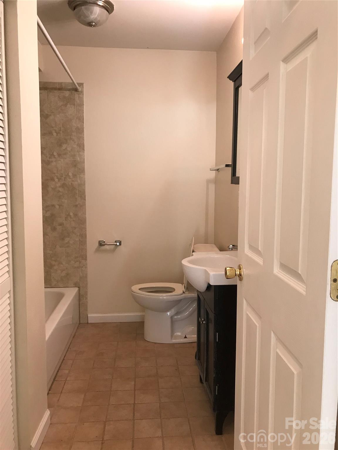 545 Avery Creek Road — Arden
